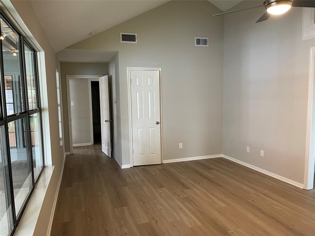 1015 Cascade Creek Drive Property Photo 14