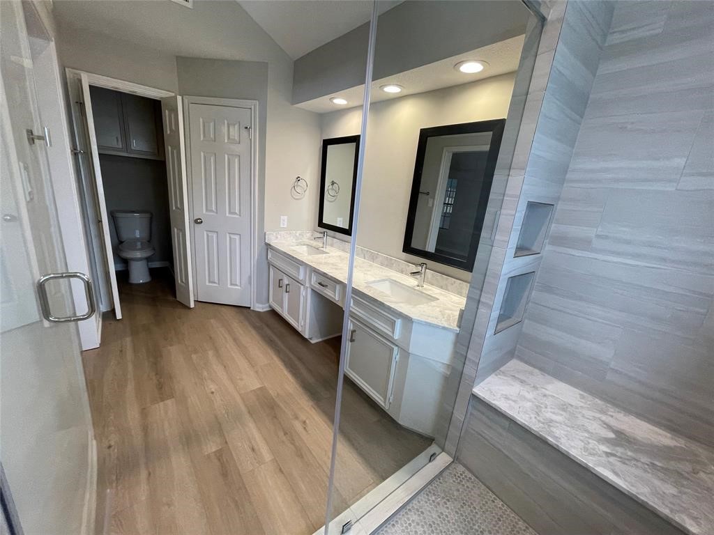 1015 Cascade Creek Drive Property Photo 16