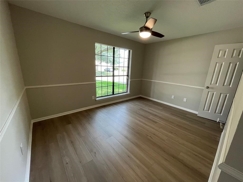1015 Cascade Creek Drive Property Photo 23