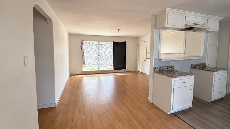 11213 Oswego Street Property Photo 9