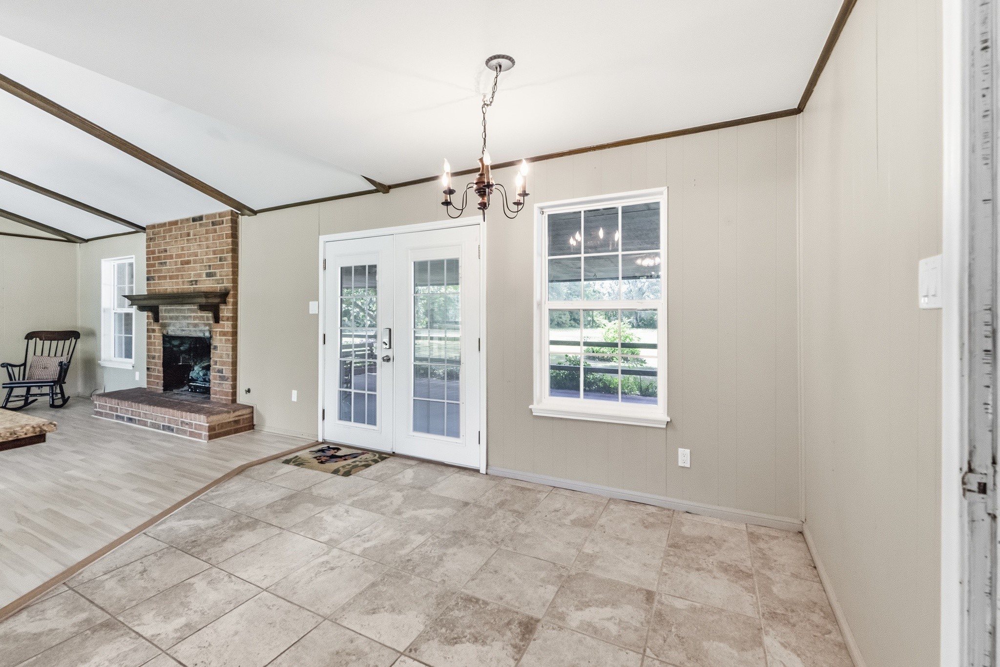 1385 Fm 1791 Property Photo 10