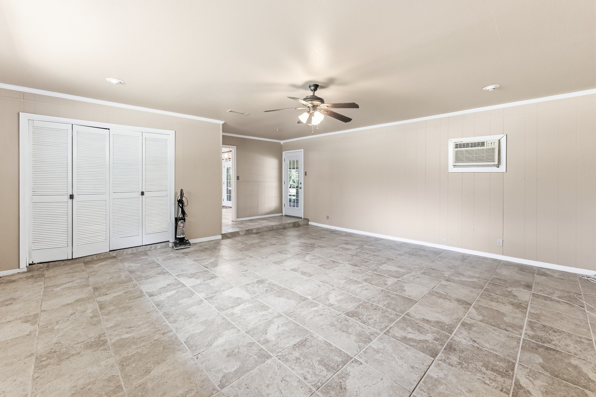 1385 Fm 1791 Property Photo 15
