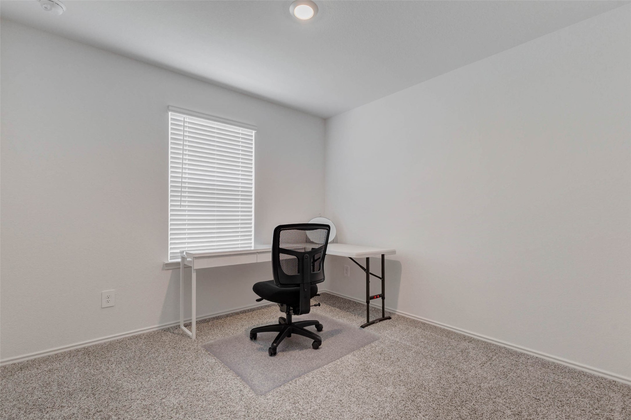 31426 Yatesbury Lane Property Photo 4
