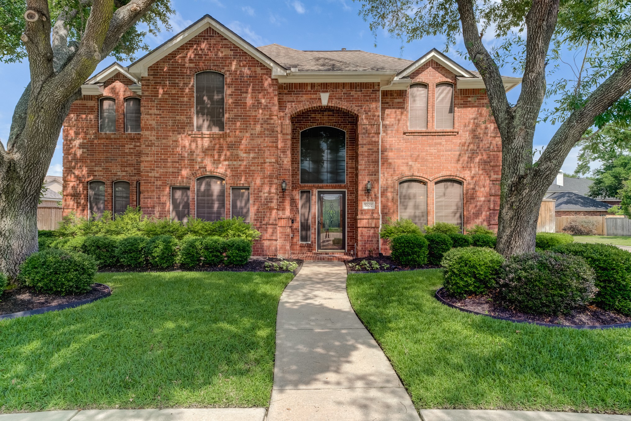 5602 Island Breeze Drive Property Photo 1