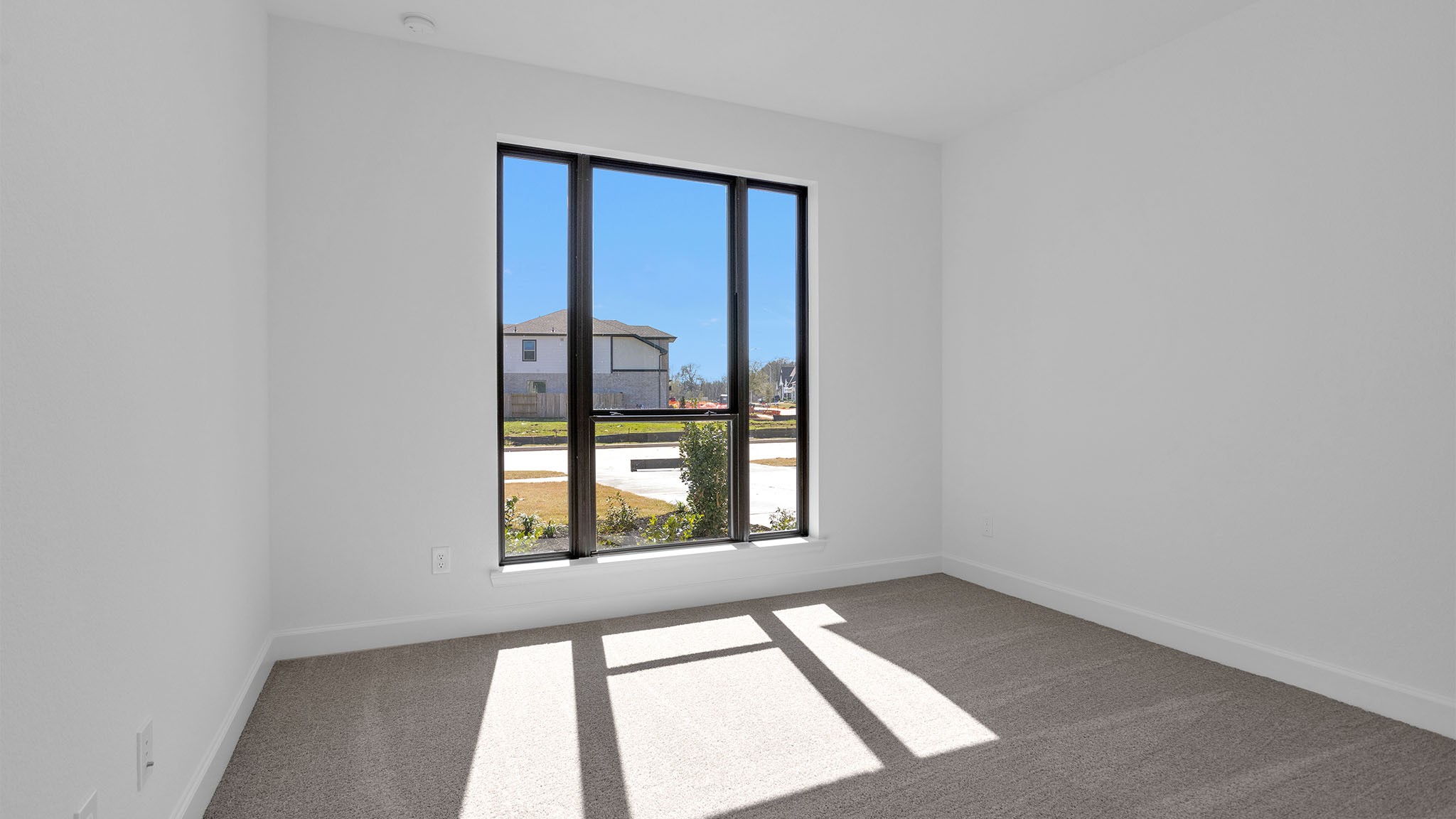 30206 Crossfield Court Property Photo 7