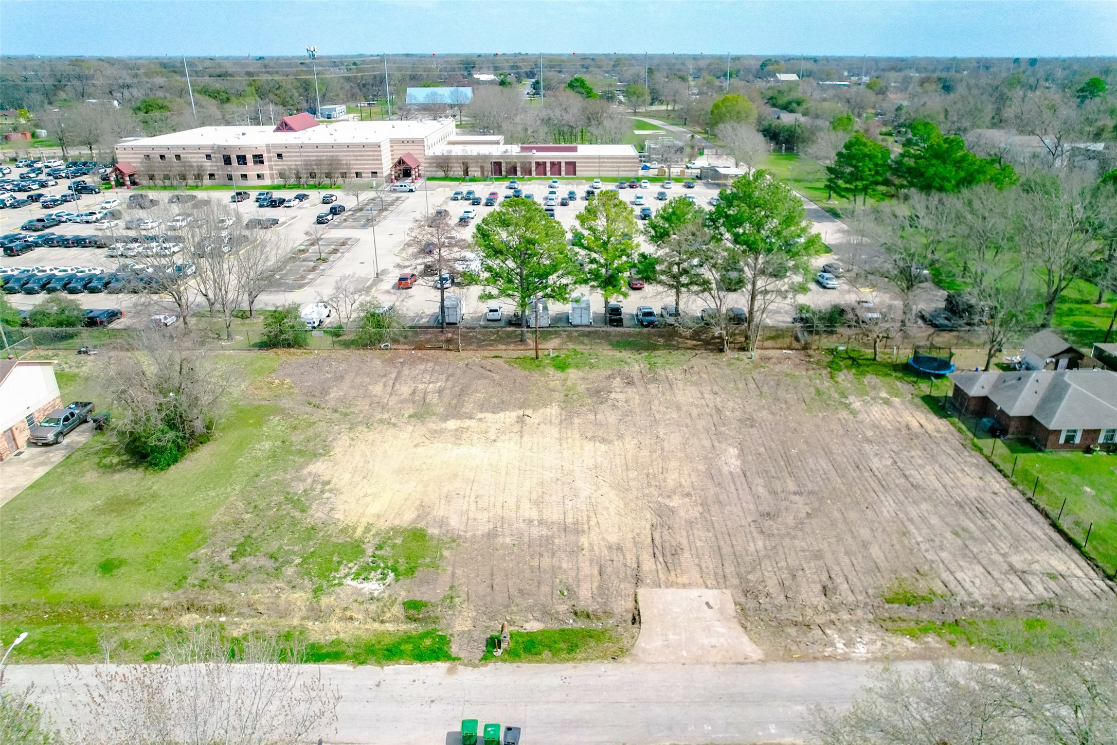 8524 Observatory Street Property Photo 1