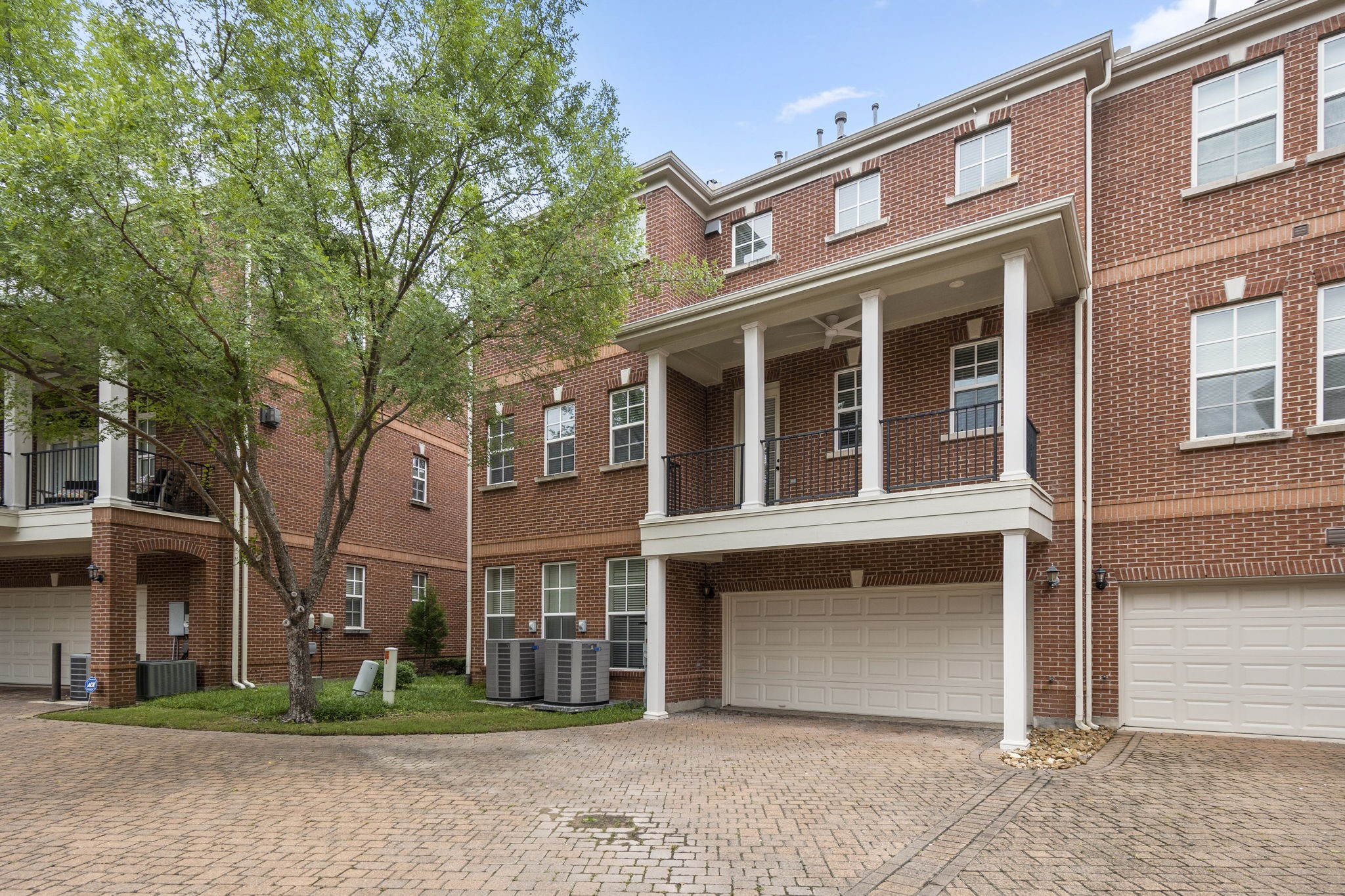 11 History Row Property Photo 2
