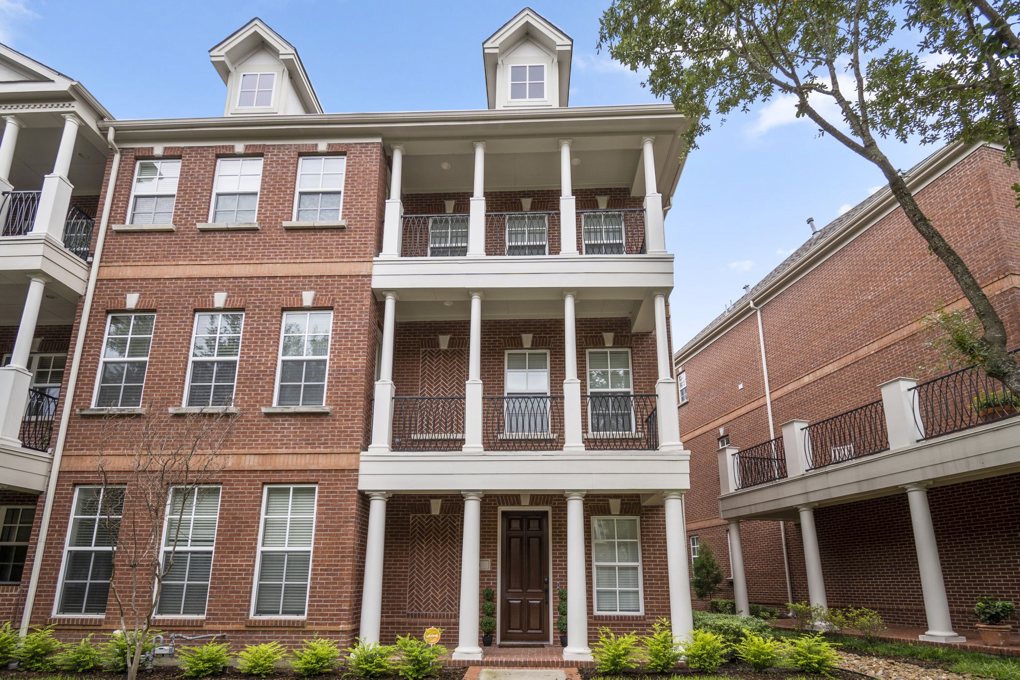 11 History Row Property Photo 8