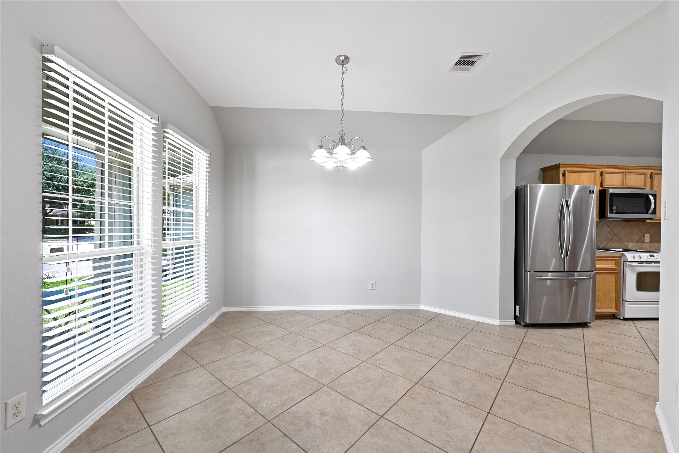 17215 Kobuk Valley Circle Property Photo 6