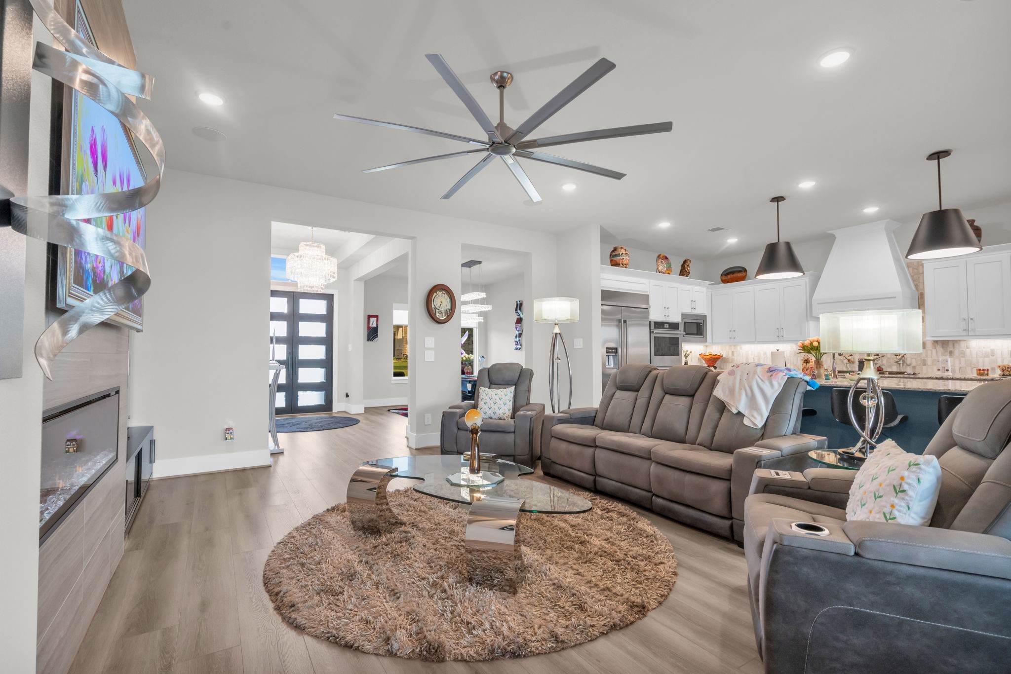 9727 Greenridge View Drive Property Photo 8