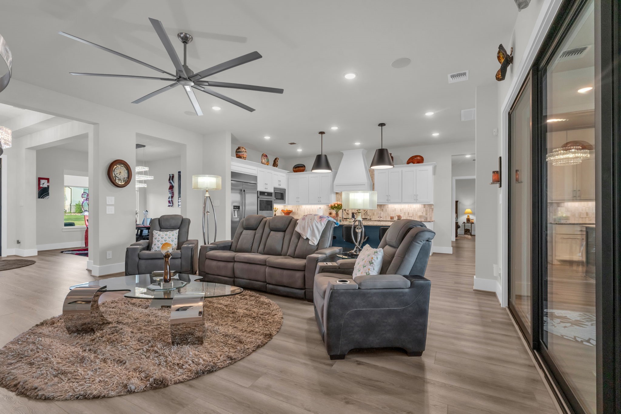 9727 Greenridge View Drive Property Photo 10