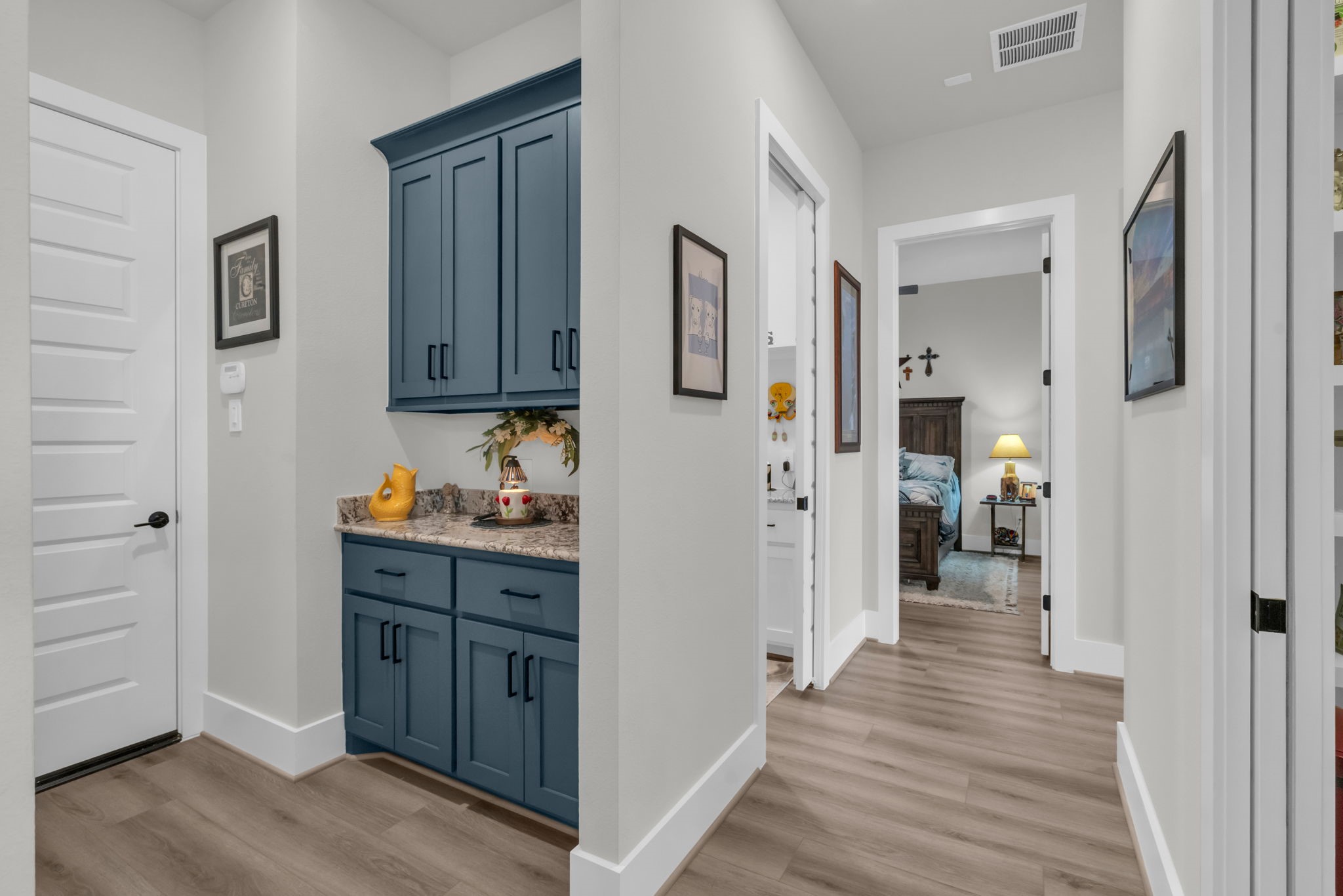 9727 Greenridge View Drive Property Photo 13