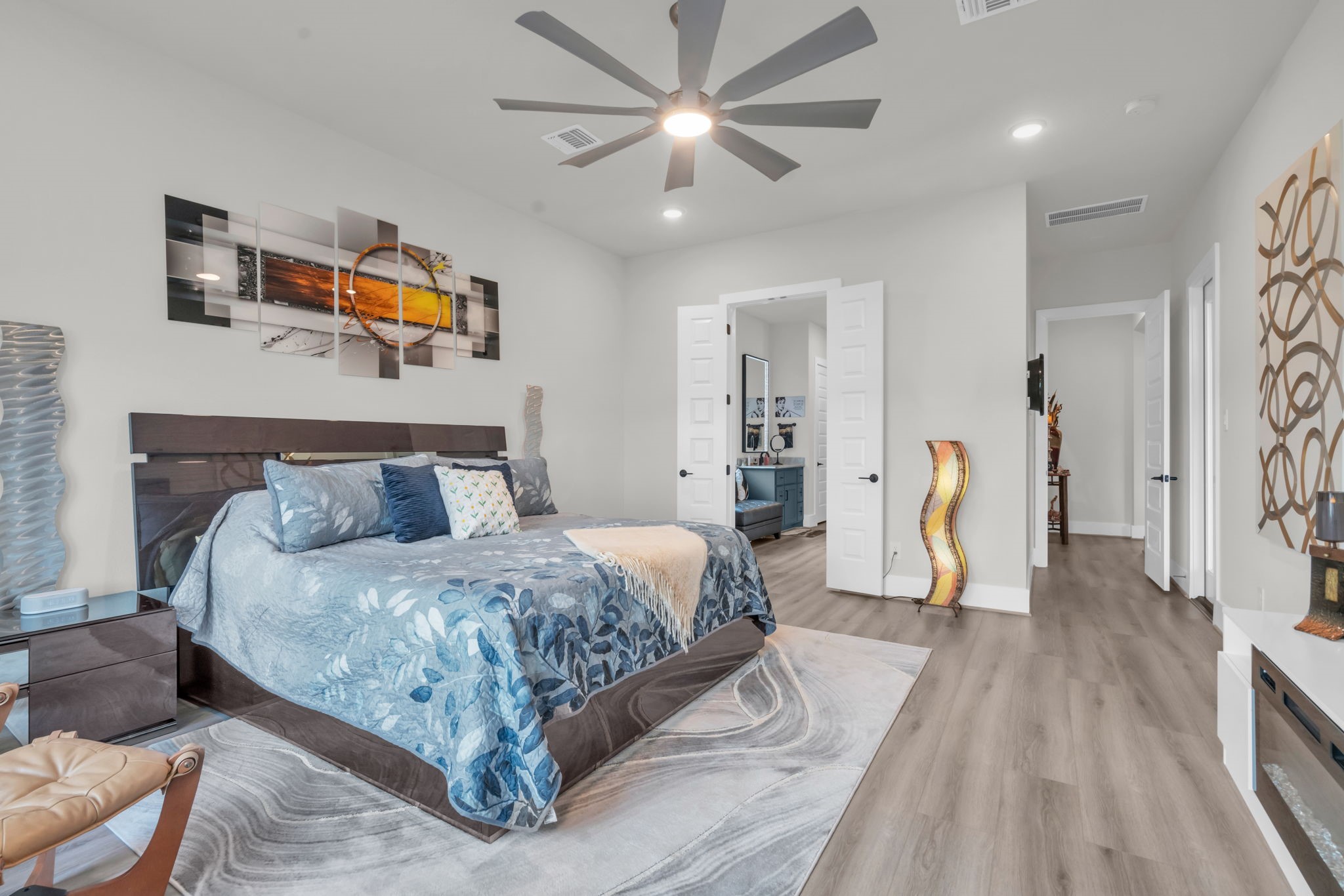 9727 Greenridge View Drive Property Photo 17