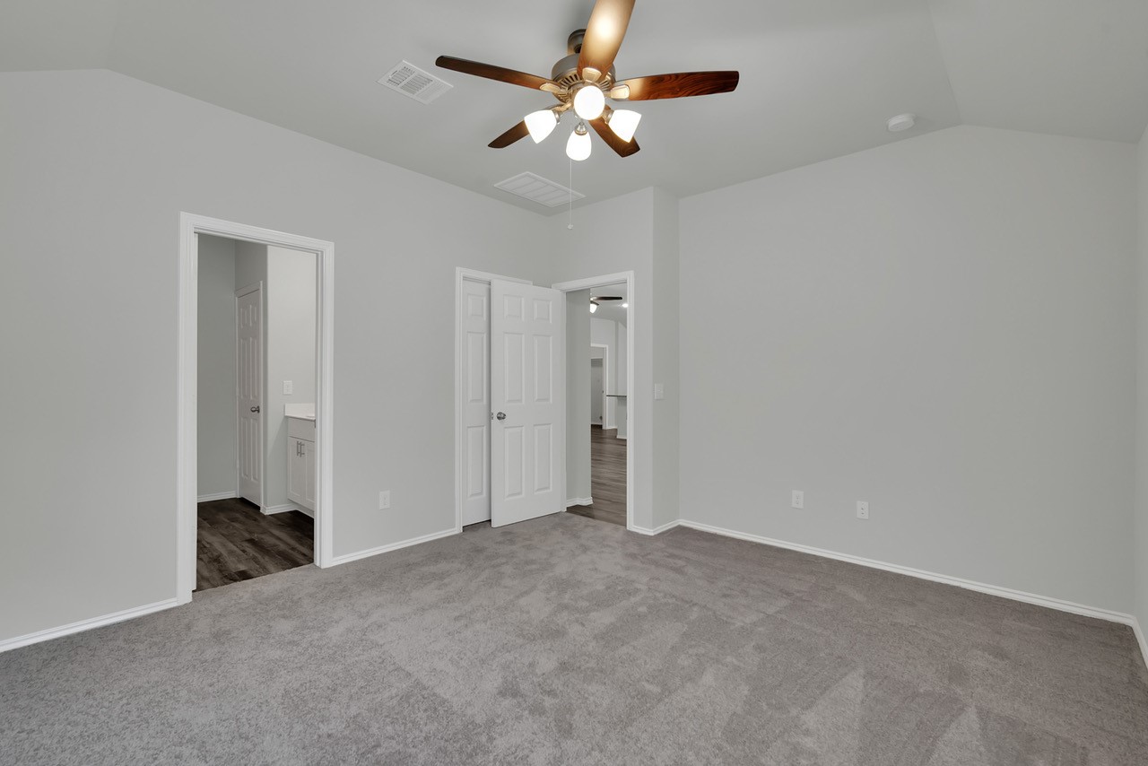 8003 Dauntless Drive Property Photo 8