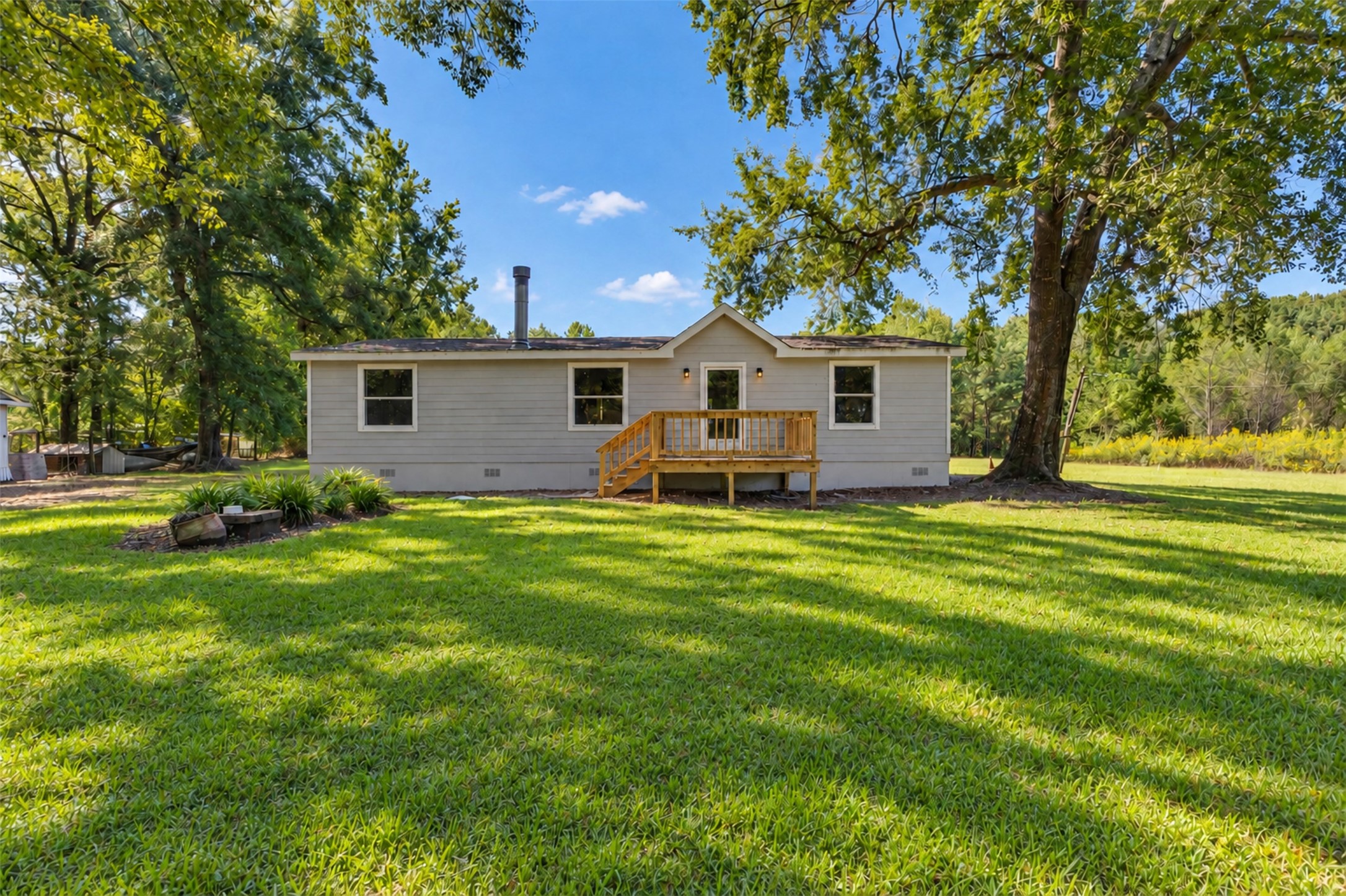 2009 Holder Rambo Road Property Photo 1