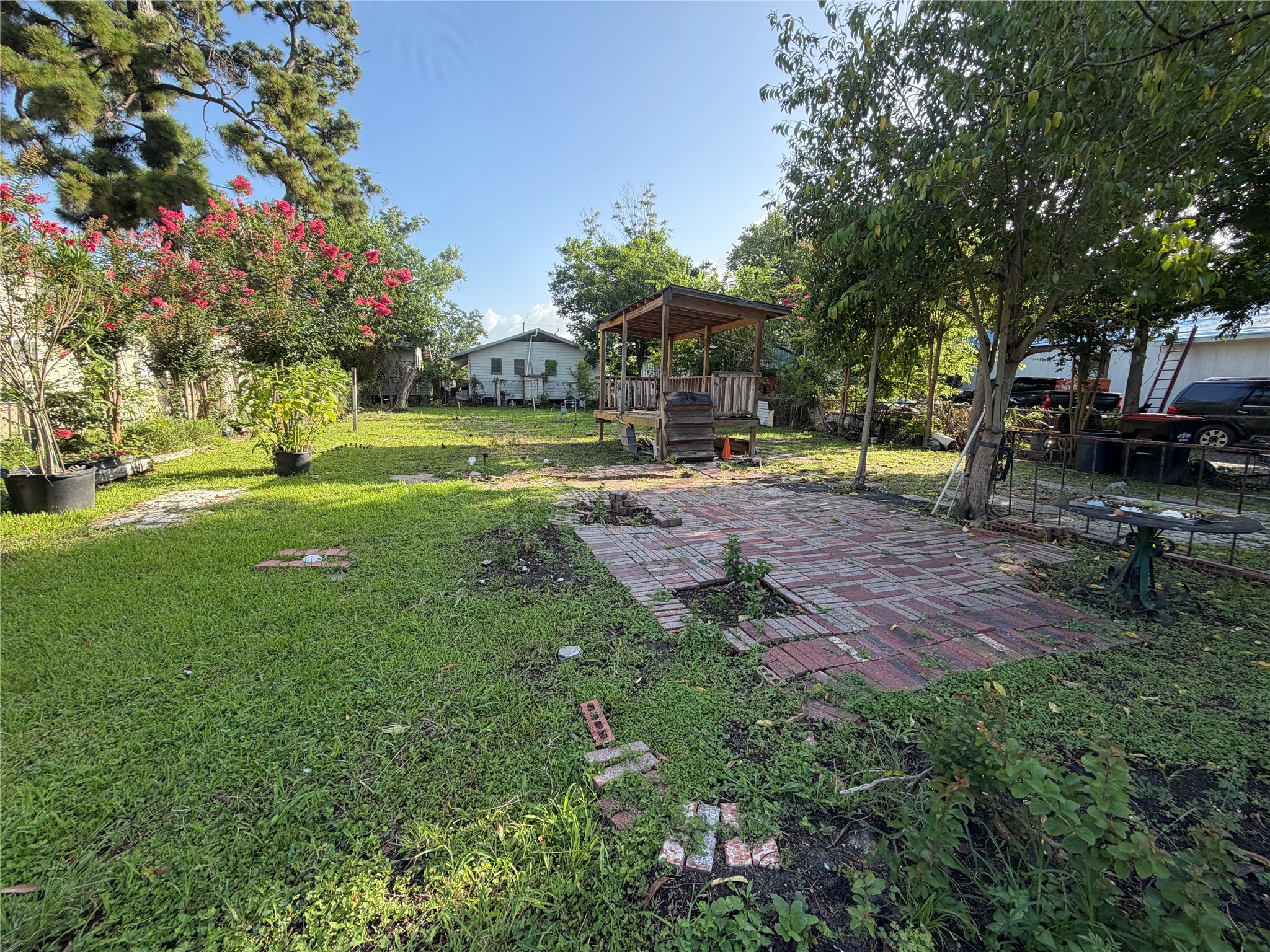 14005 Longview Street Property Photo 12