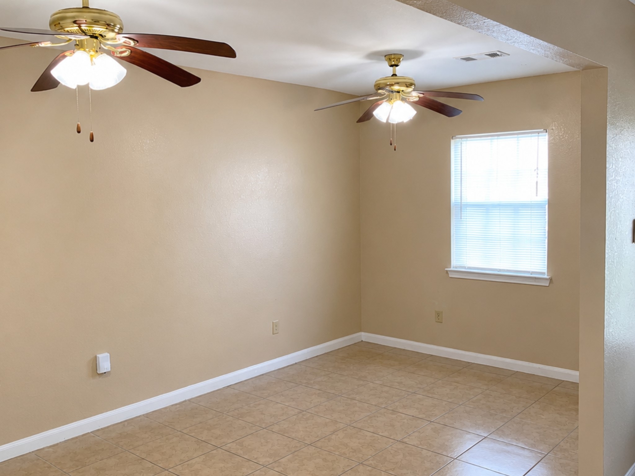 4406 Dacca Drive Property Photo 4