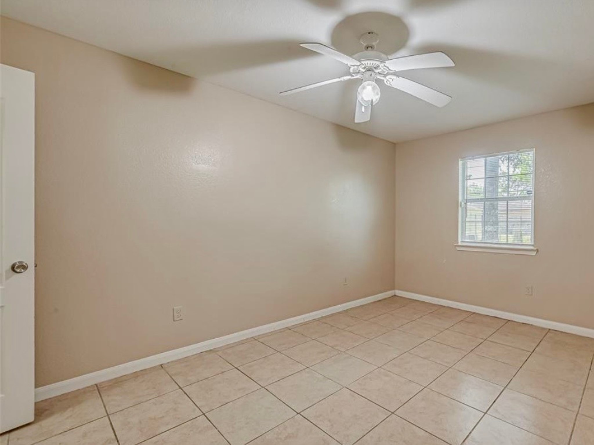 4406 Dacca Drive Property Photo 6
