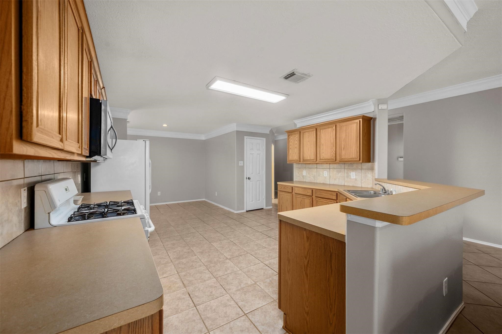 8014 Blackcherry Lane Property Photo 6