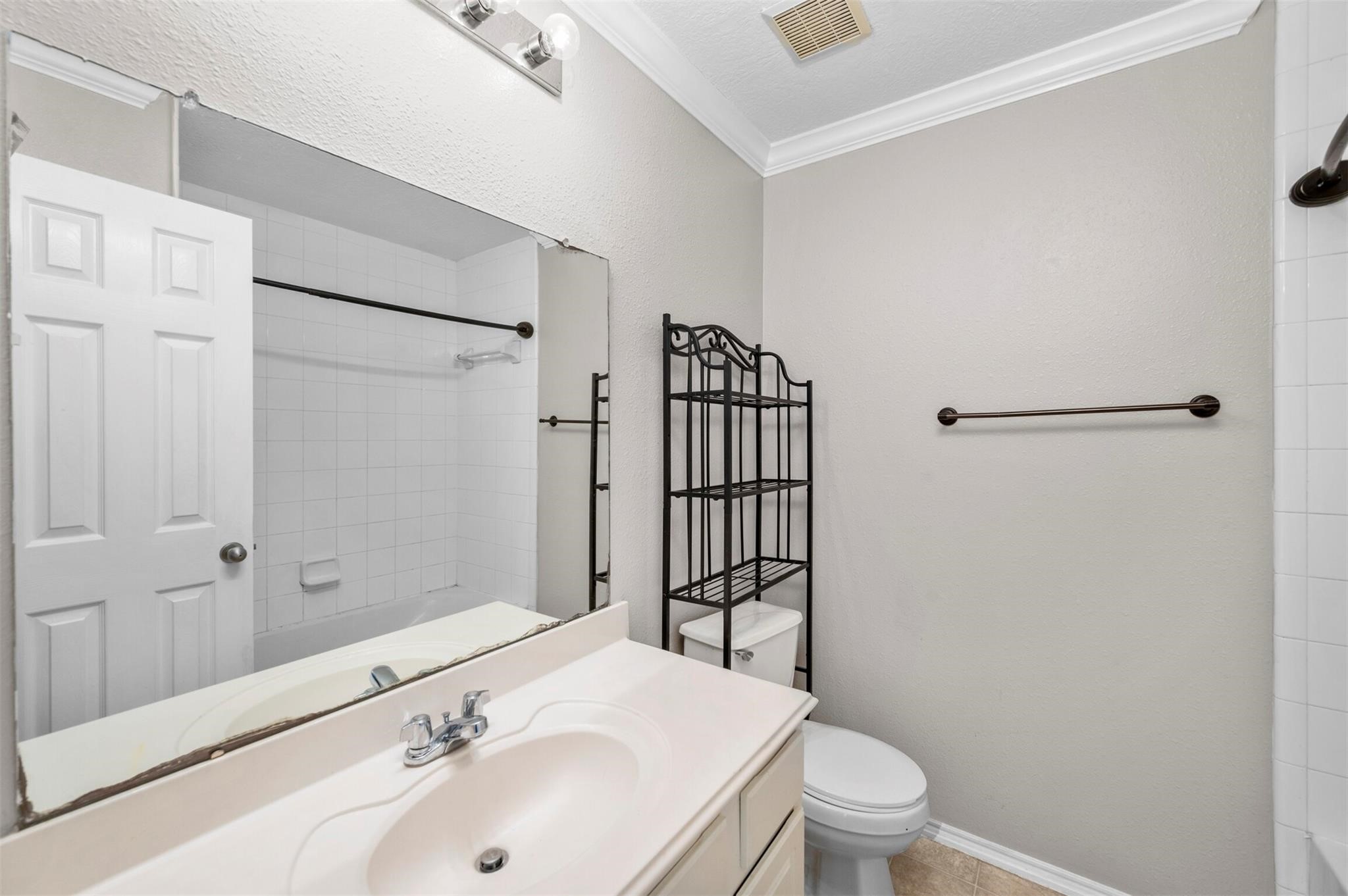 8014 Blackcherry Lane Property Photo 11