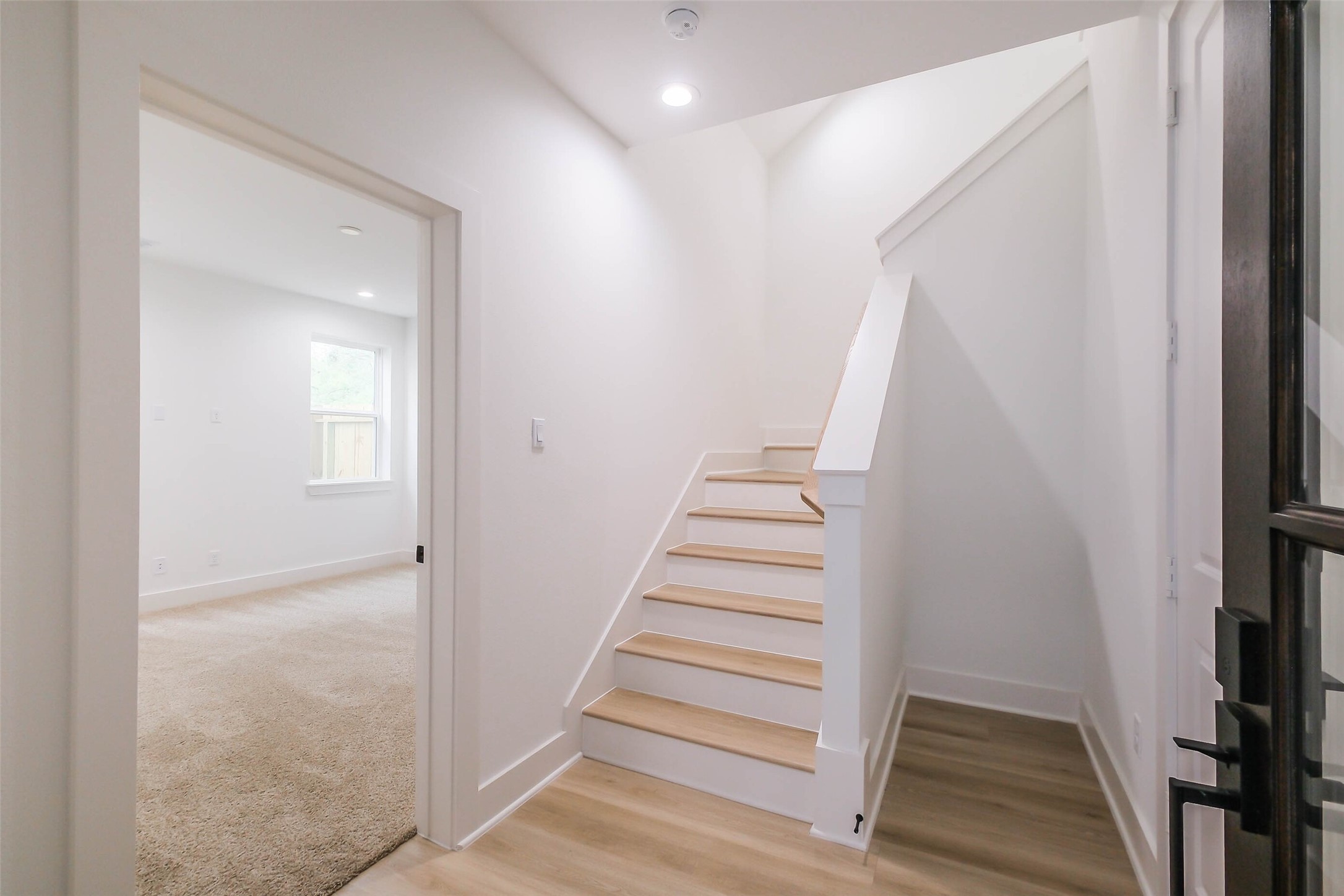 5703 Balbo Street E Property Photo 8