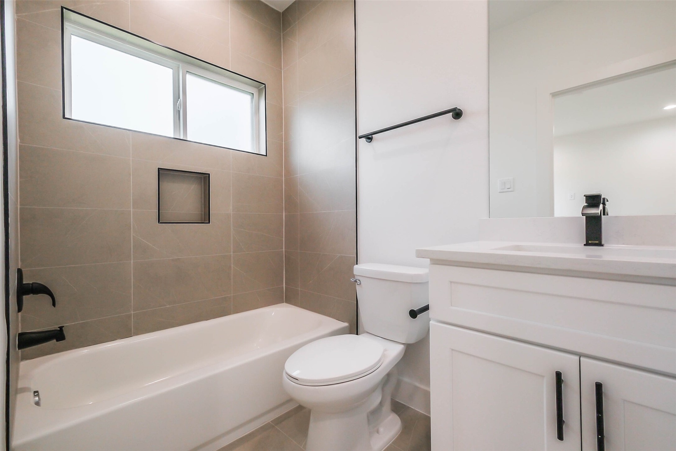 5703 Balbo Street E Property Photo 36