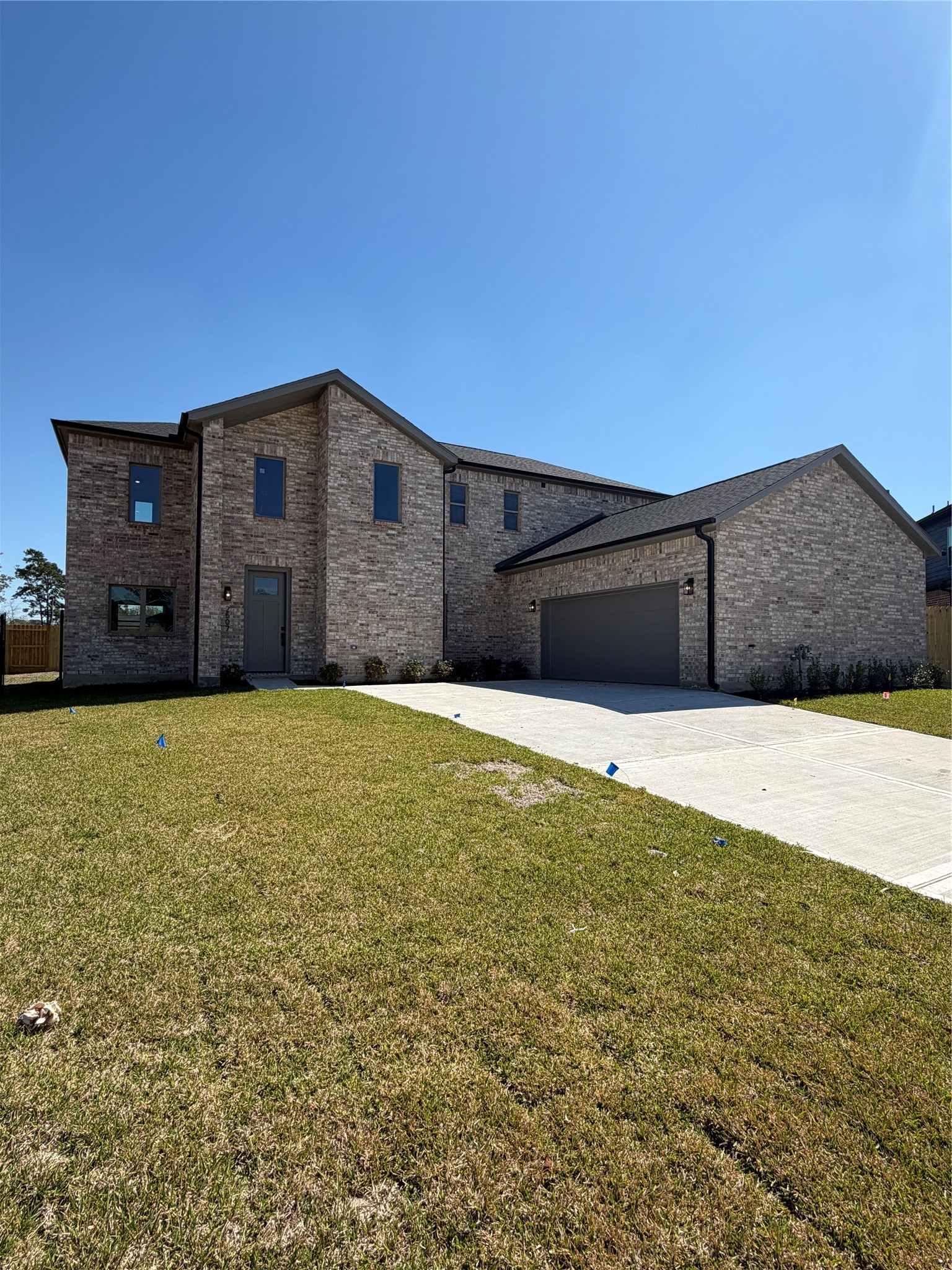 2507 Martinas Ct Property Photo 2