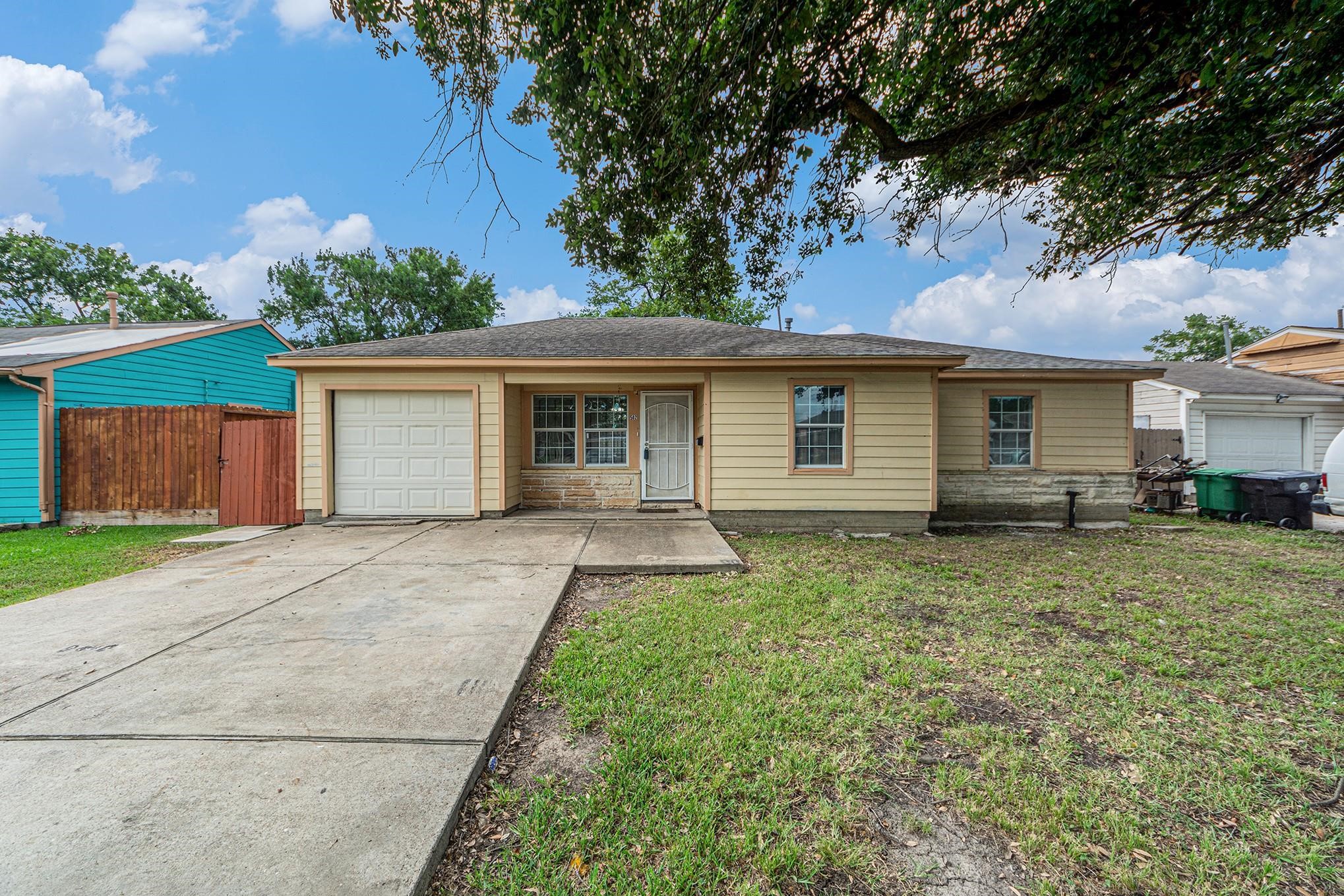 502 Ogilvie Street Property Photo 1