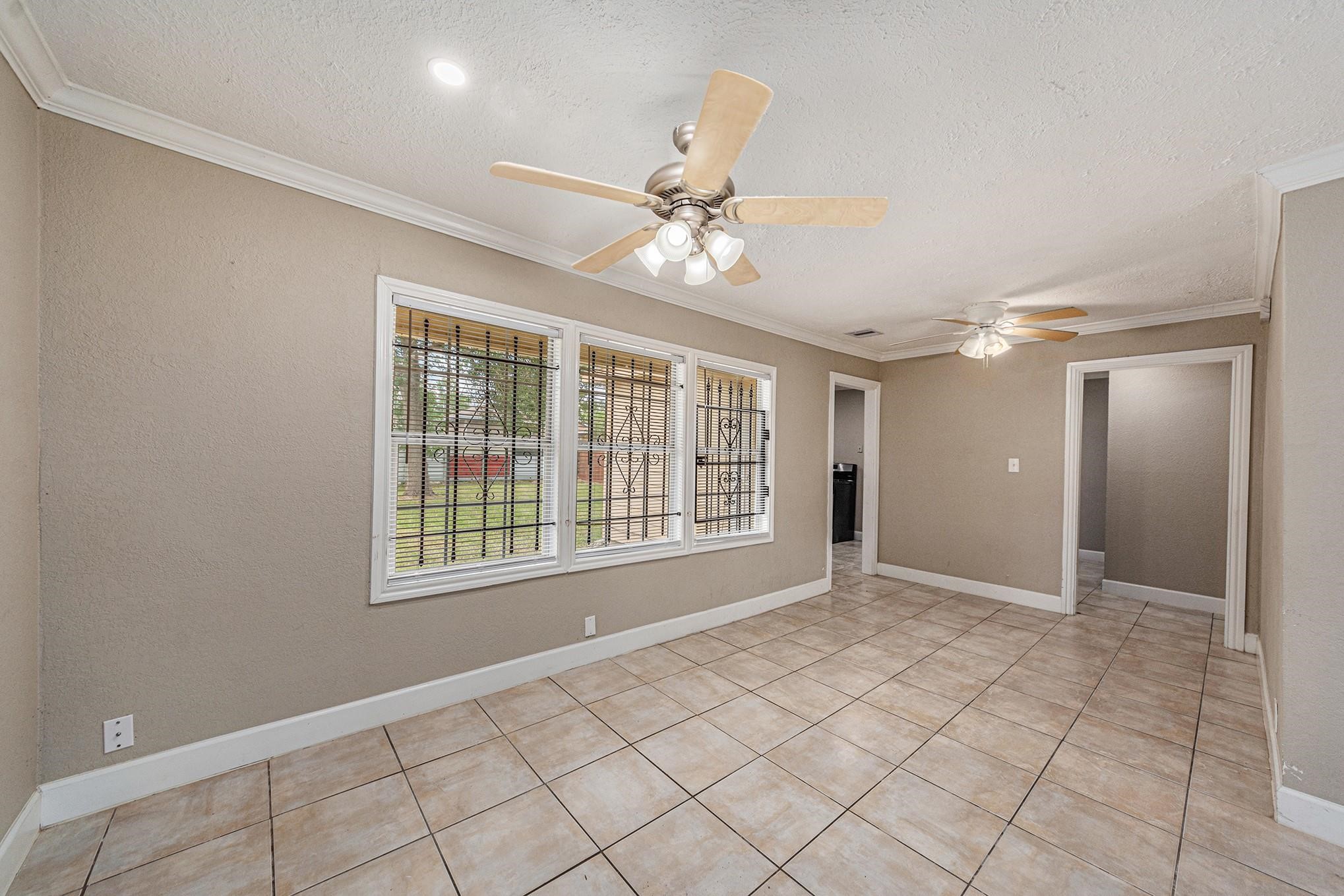 502 Ogilvie Street Property Photo 3