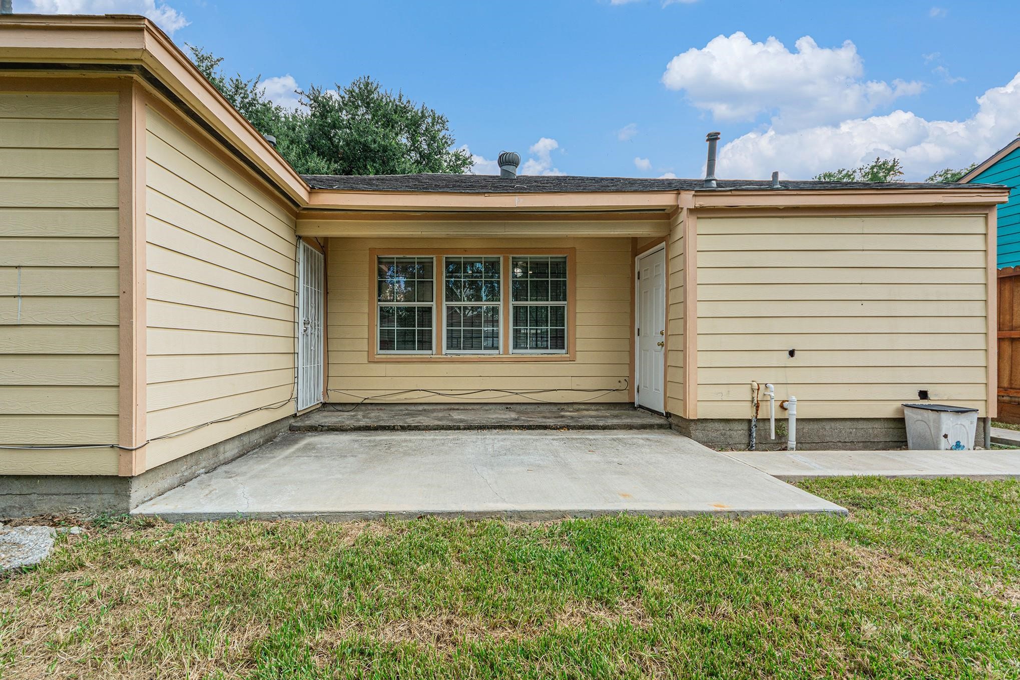 502 Ogilvie Street Property Photo 12
