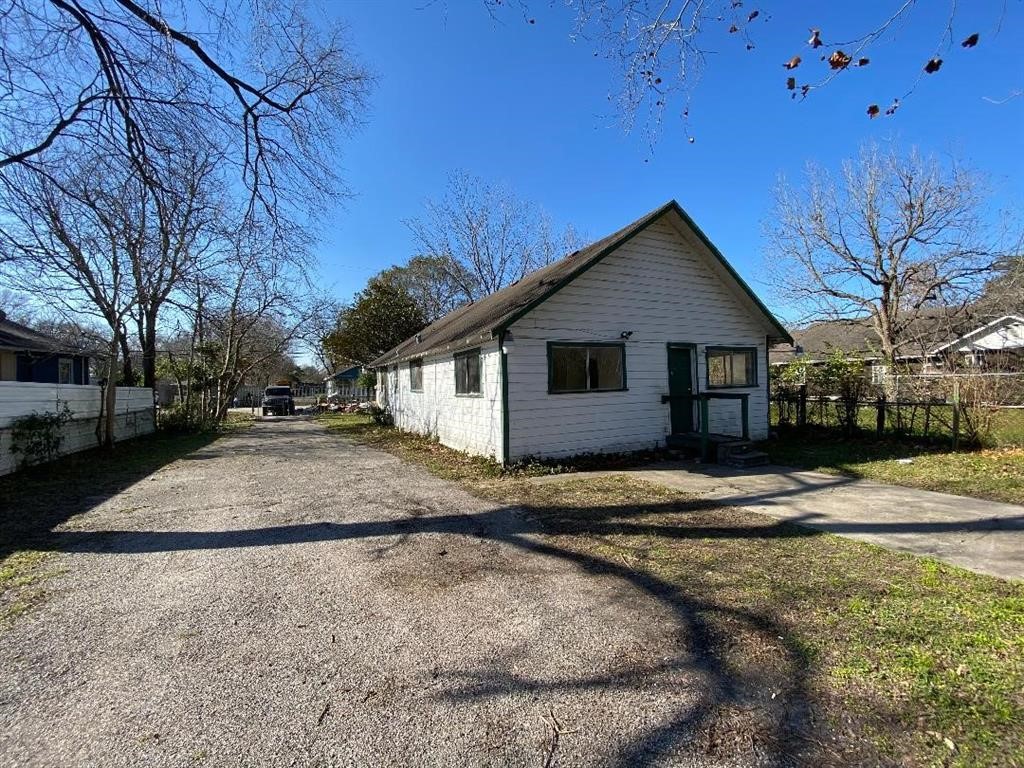4524 Kashmere Street Property Photo 1
