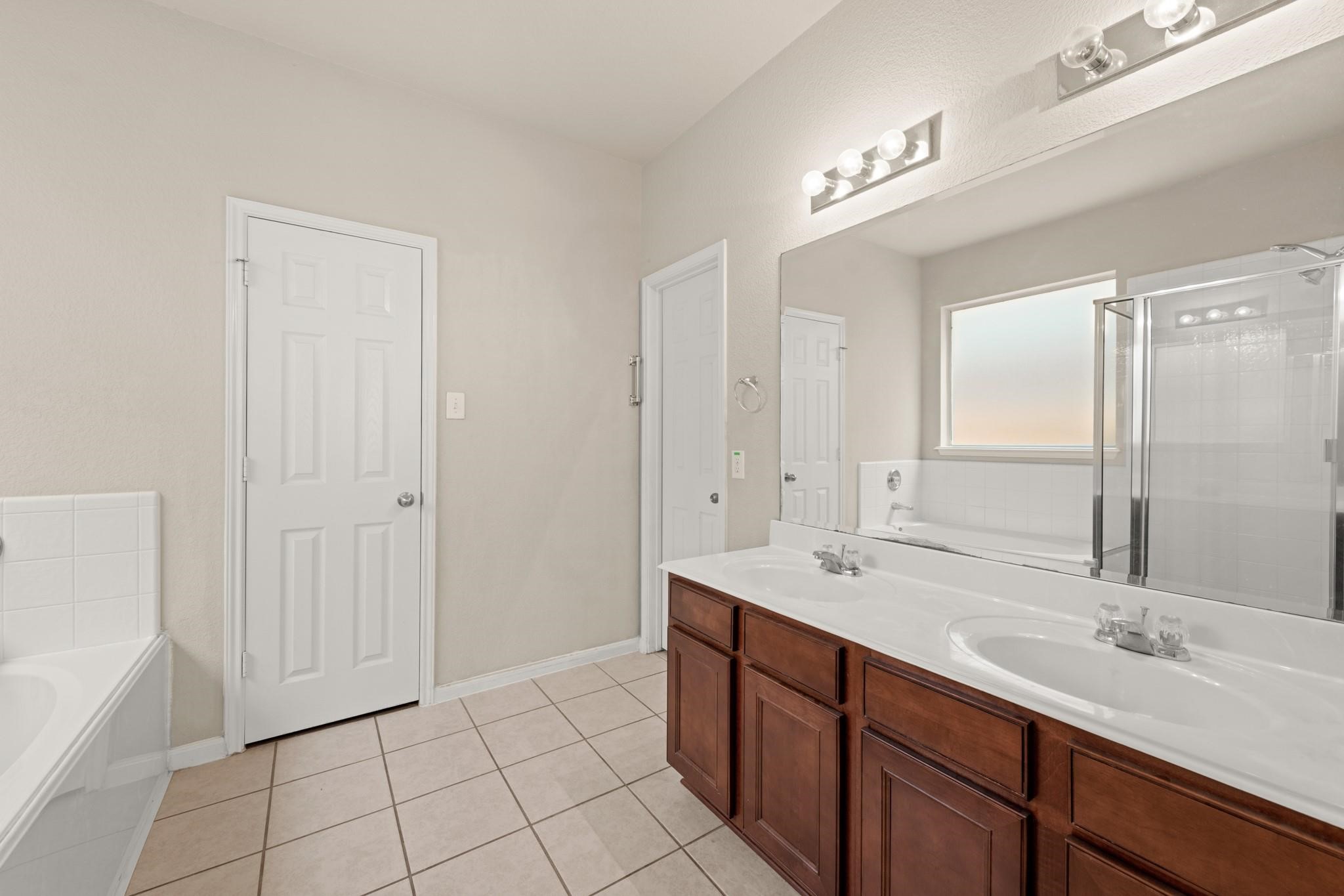 6103 Schaumburg Drive Property Photo 15