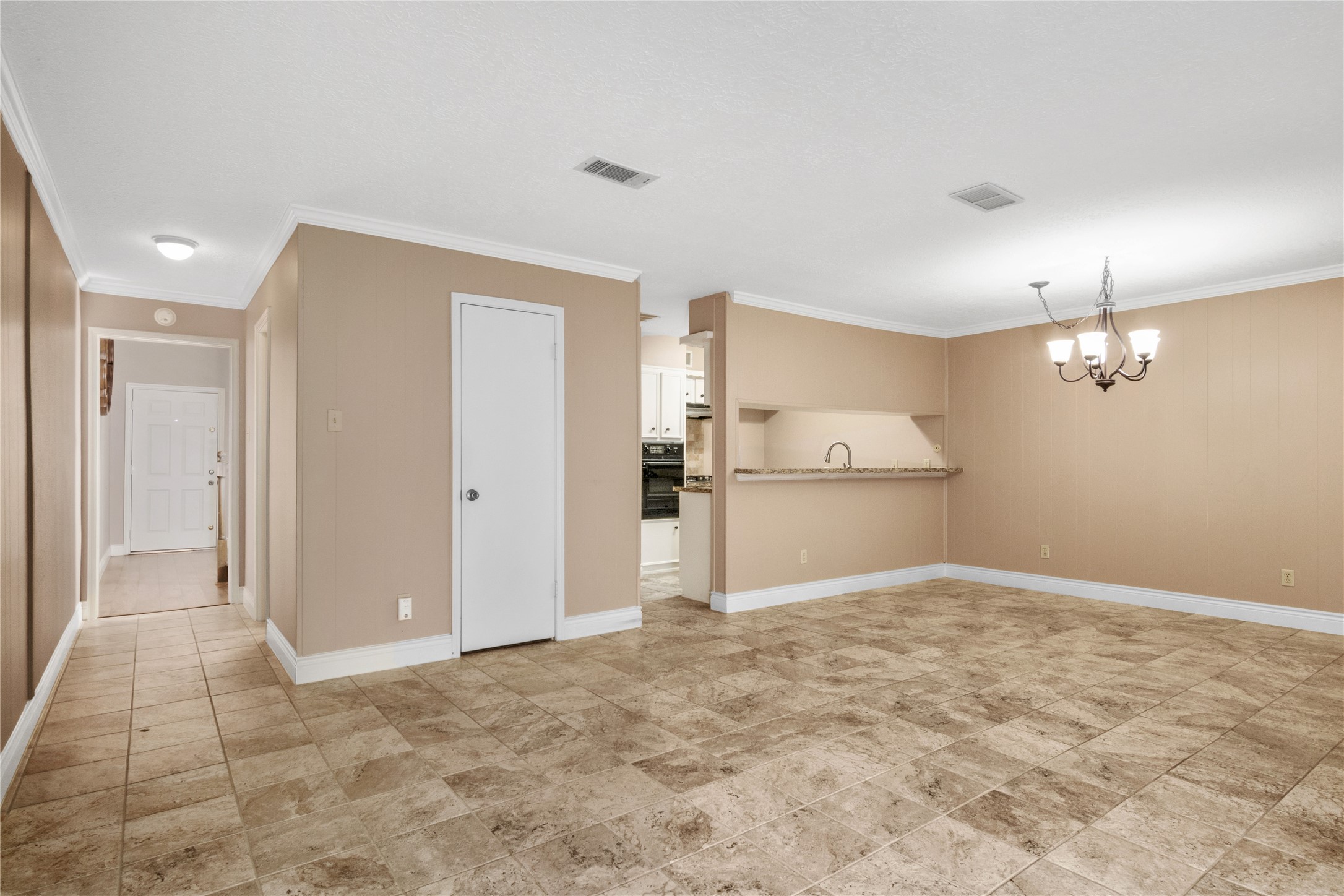 12176 Beamer Road Property Photo 8