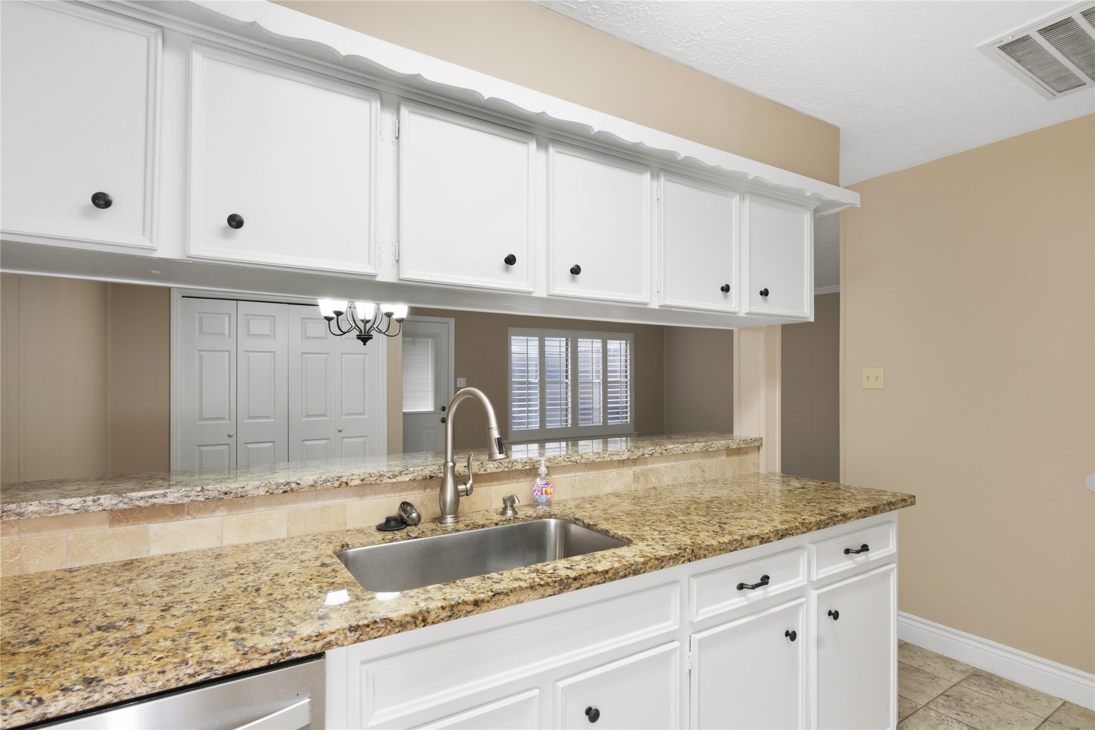 12176 Beamer Road Property Photo 10
