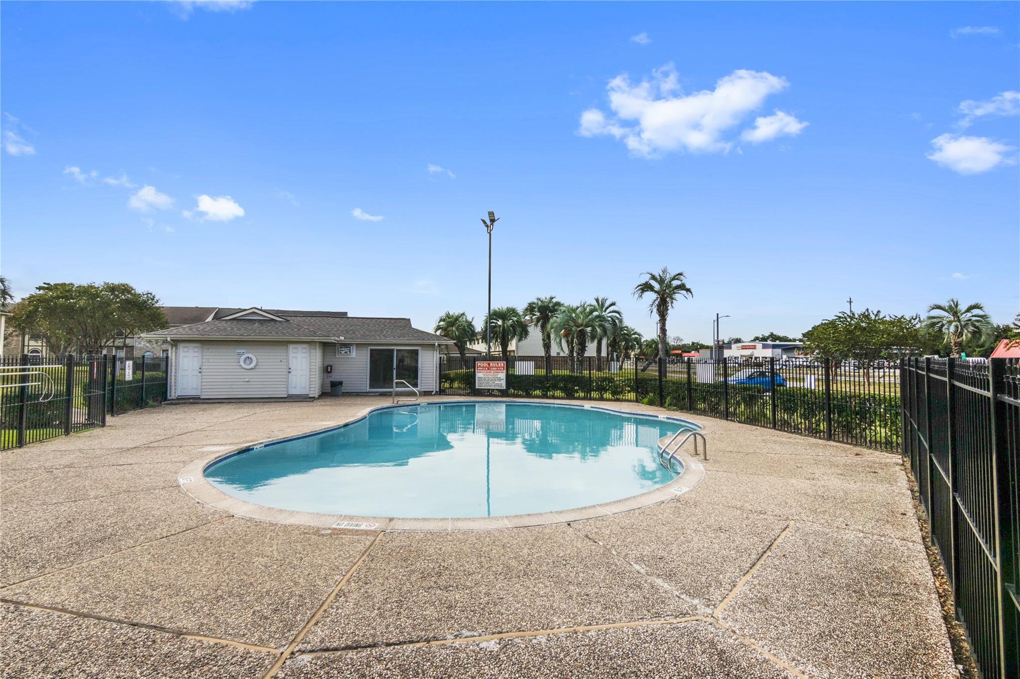 12176 Beamer Road, Houston Tx 77089 Property Photo 29