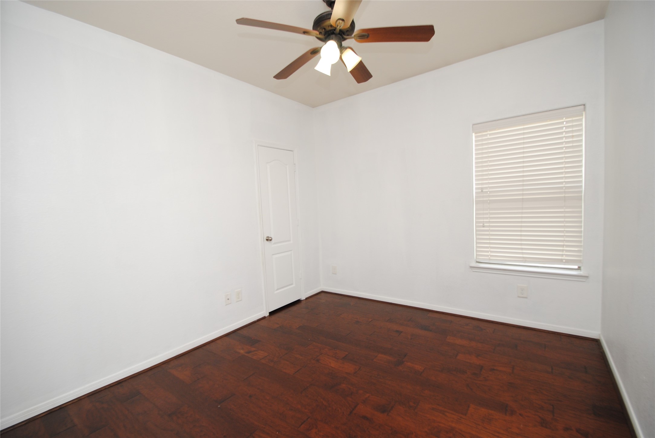 402 Mornington Lane Property Photo 27