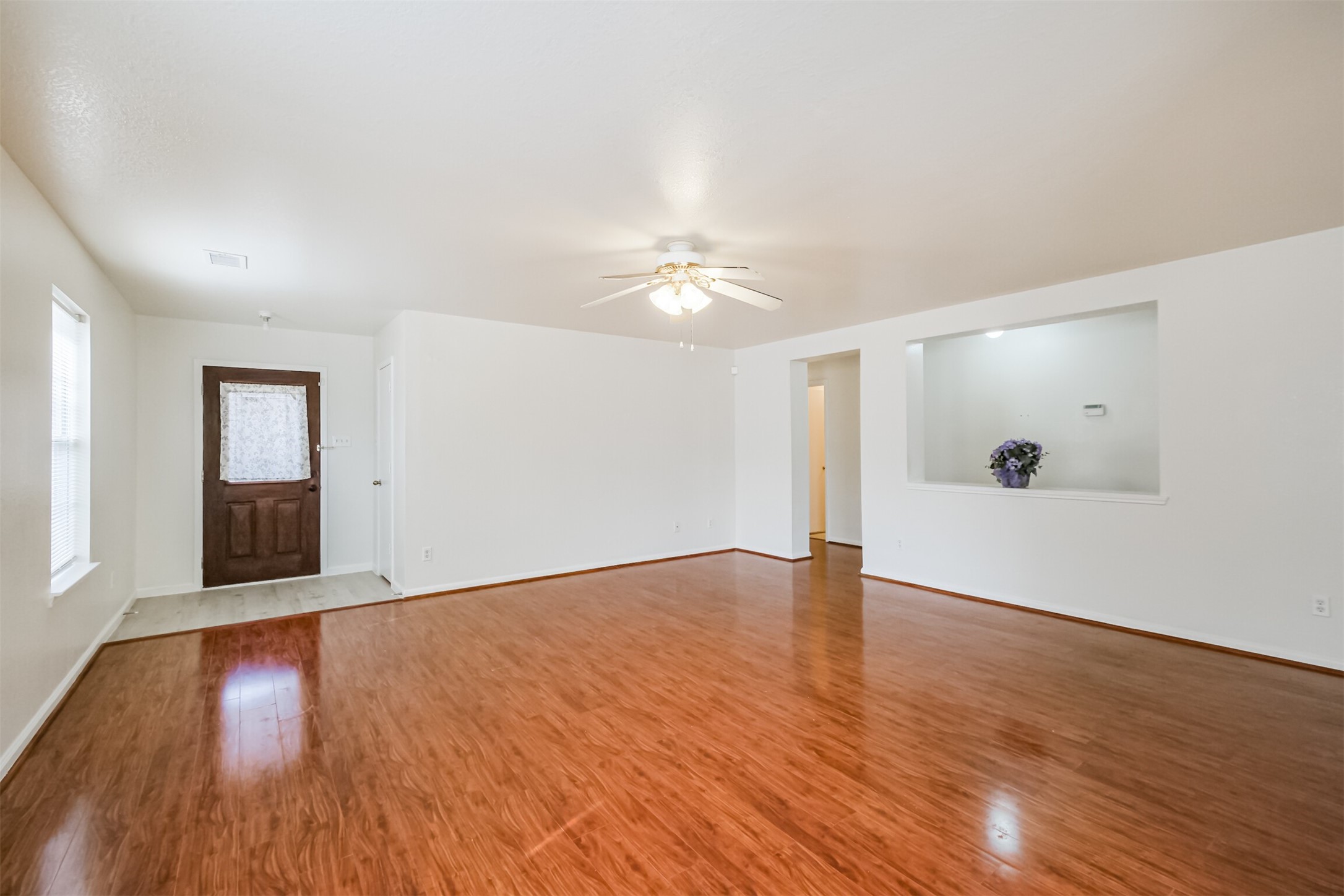 9603 Milas Way Property Photo 6