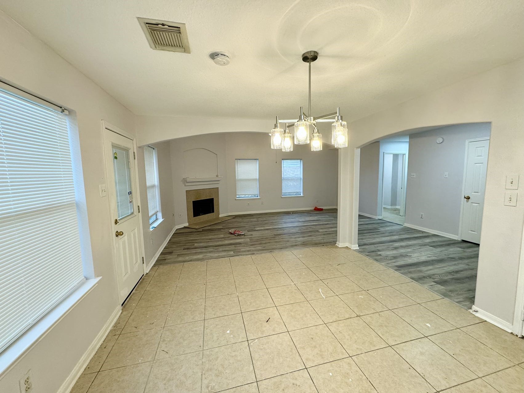 1910 Plum Falls Lane Property Photo 11