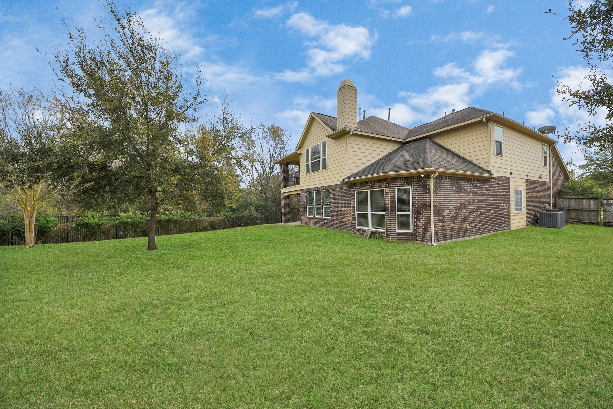 18006 E Williams Bend Drive Property Photo 6