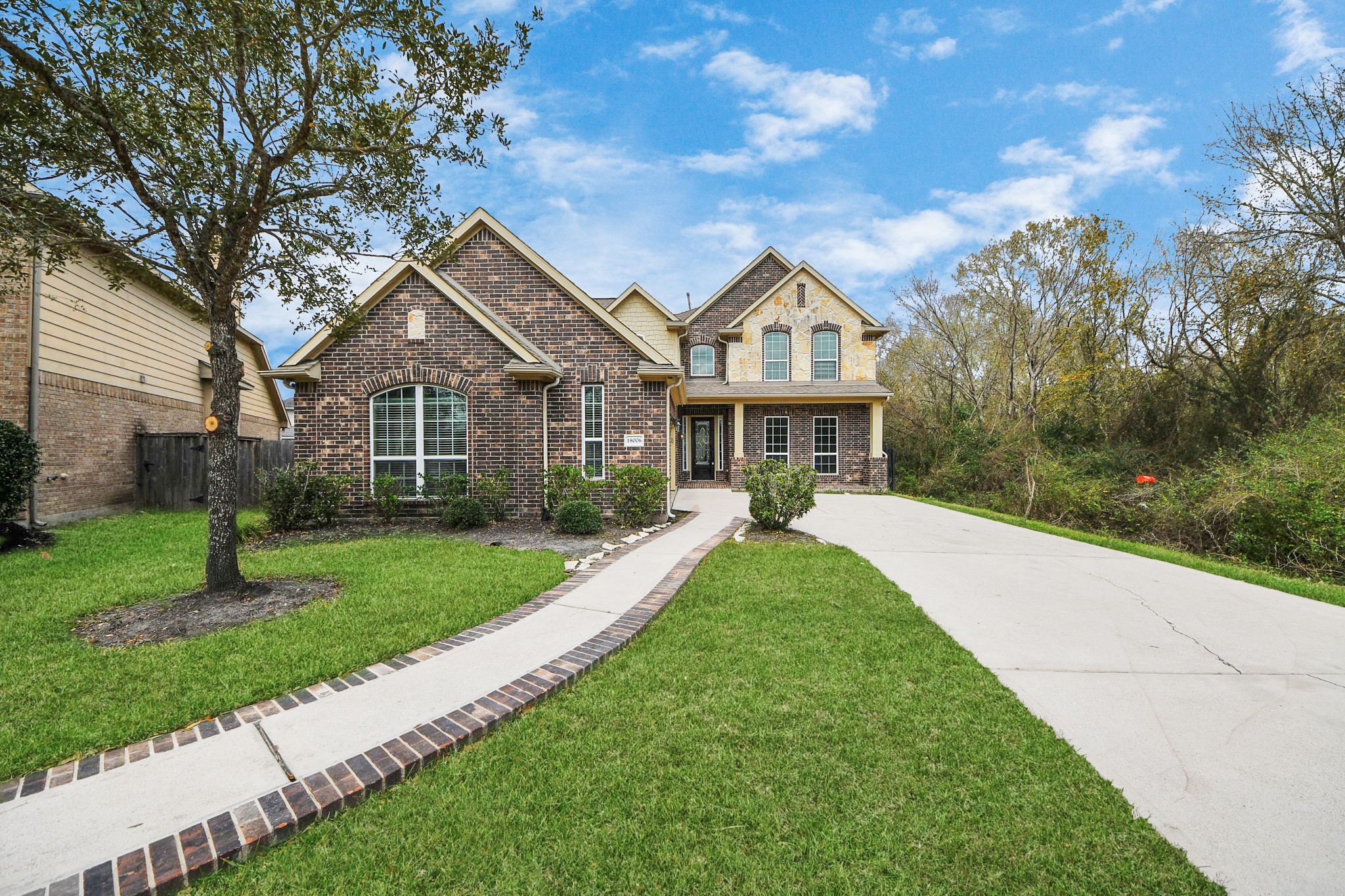 18006 E Williams Bend Drive Property Photo 9