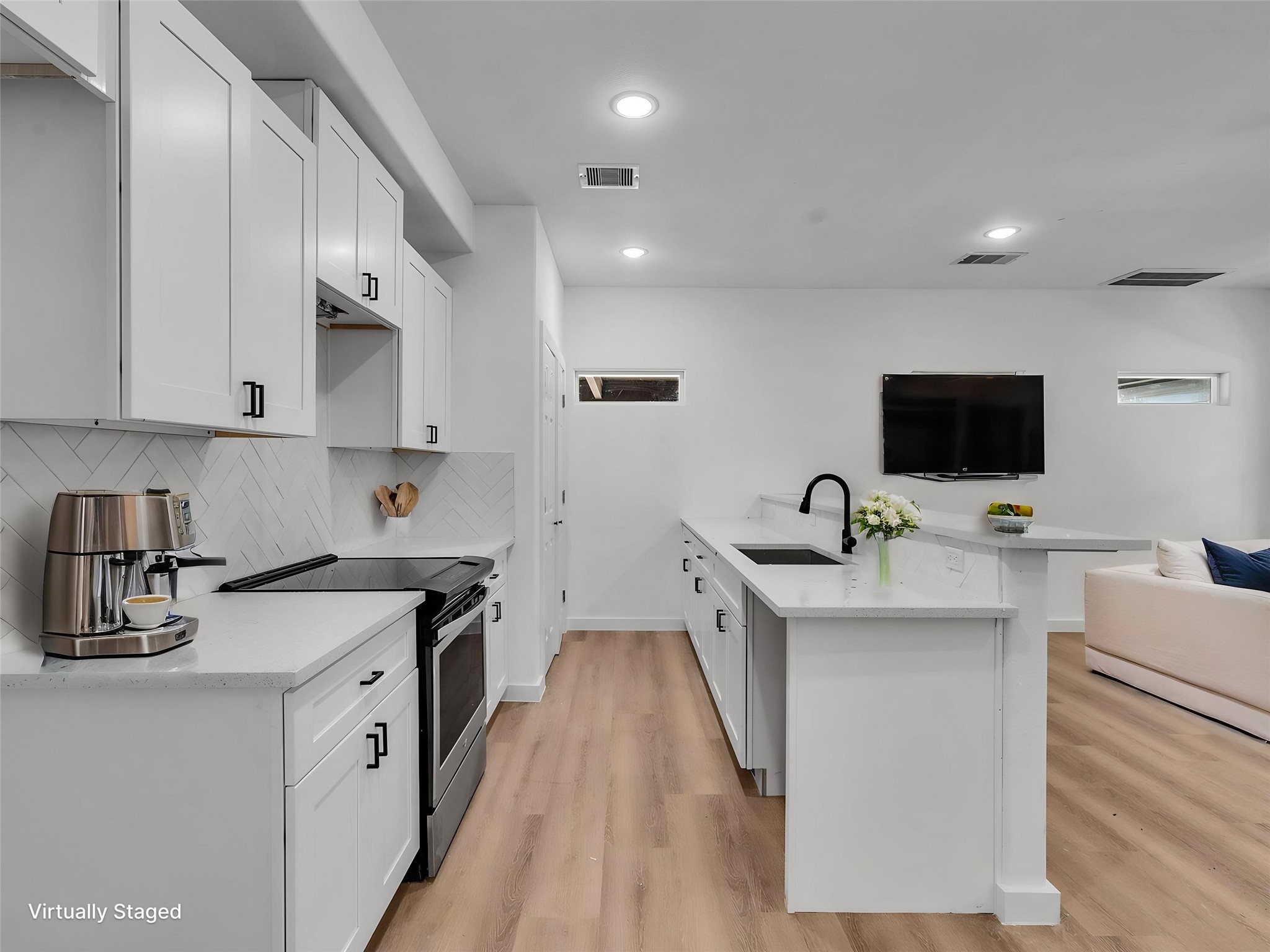 8407 Mahalia Unit A/b Drive Property Photo 5