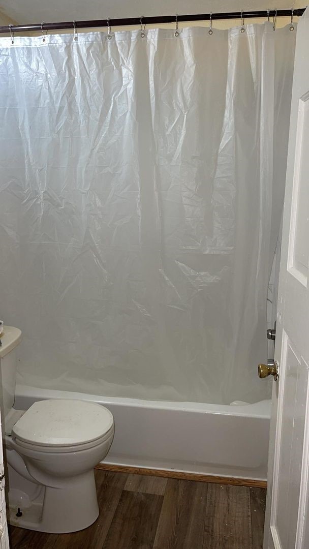 2405 Franklin Street Property Photo 6