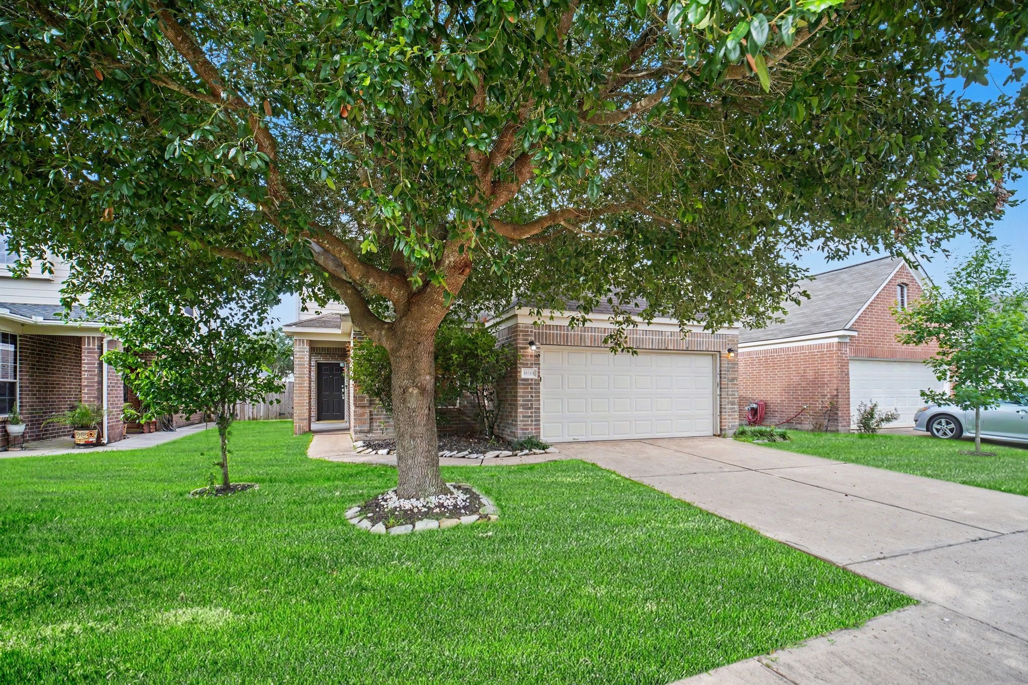 18519 Alemarble Oak Street Property Photo 1