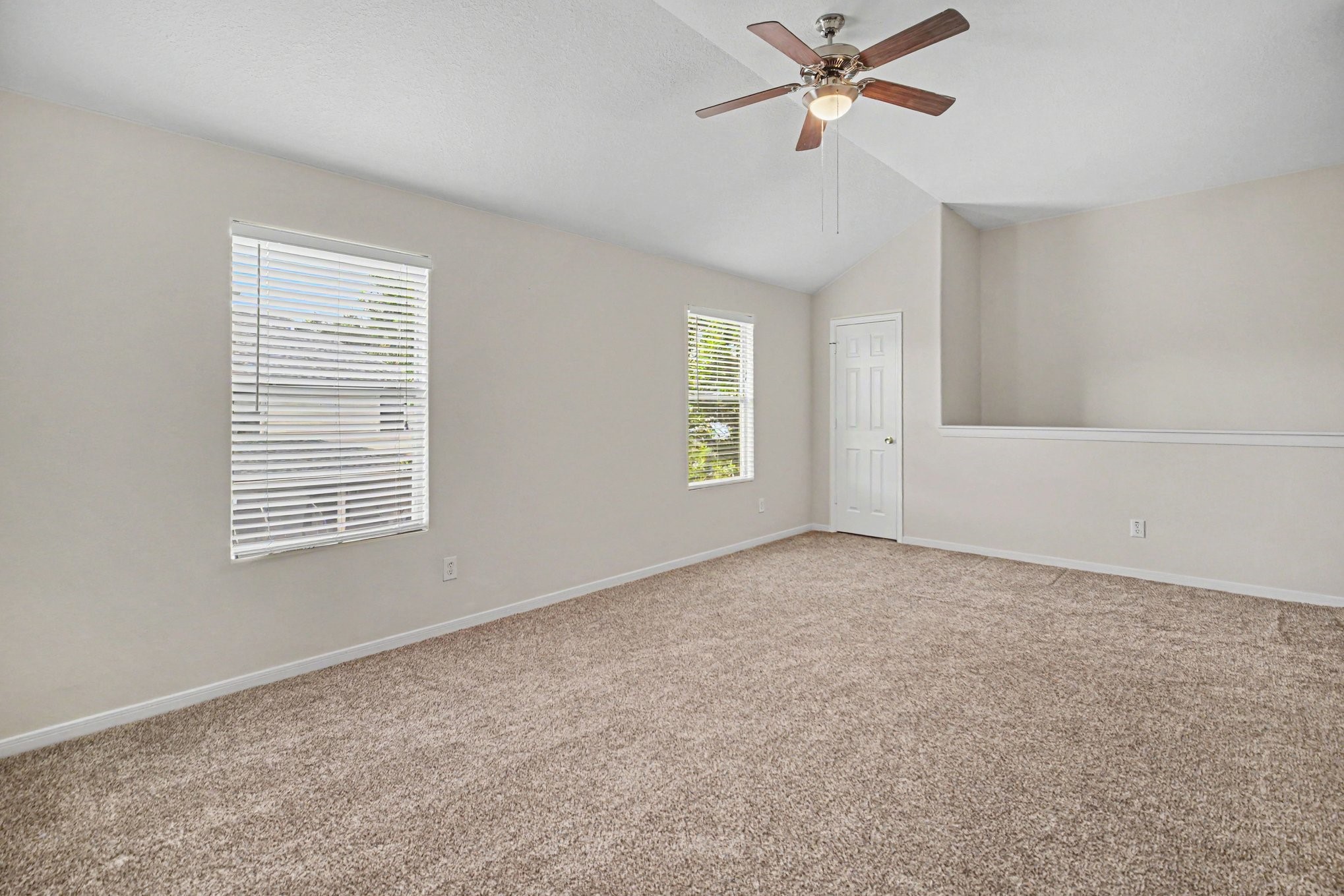 18519 Alemarble Oak Street Property Photo 13