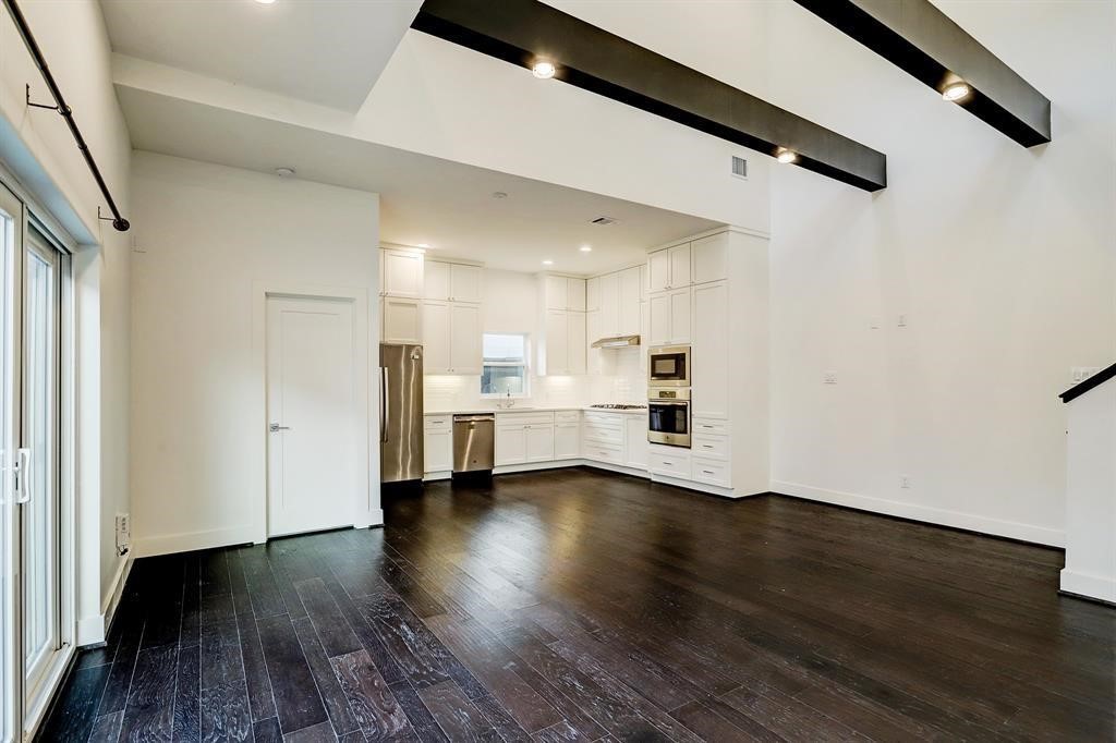 1906 Jack Oak Avenue Property Photo 6