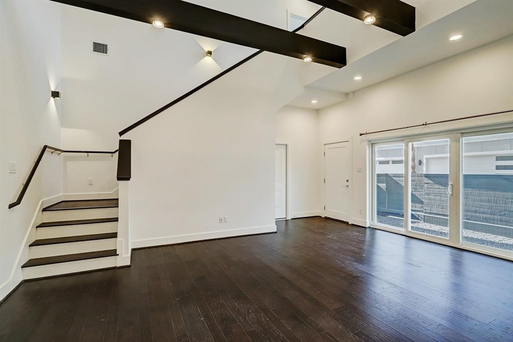 1906 Jack Oak Avenue Property Photo 9