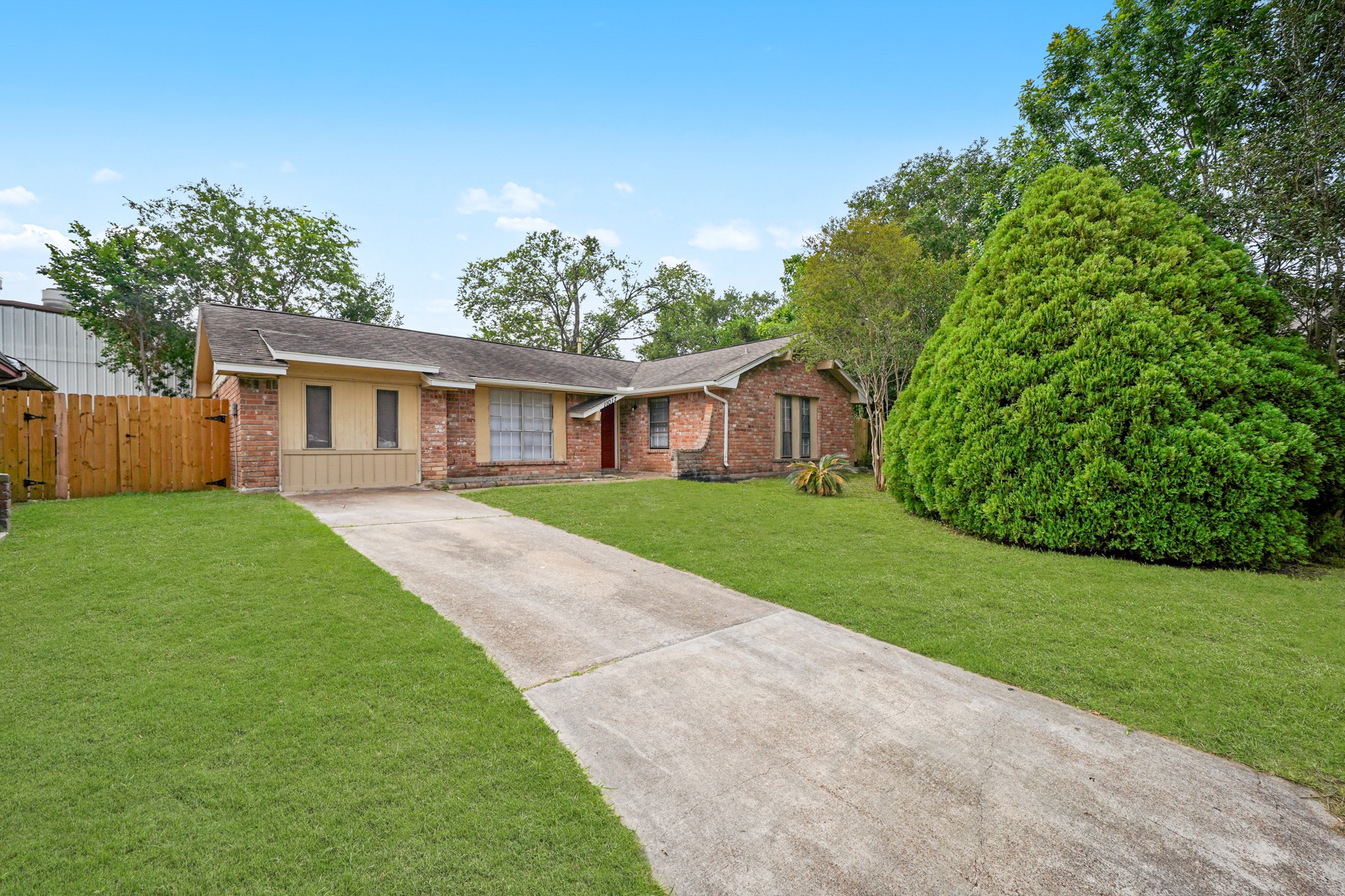11017 Lera Street Property Photo 1