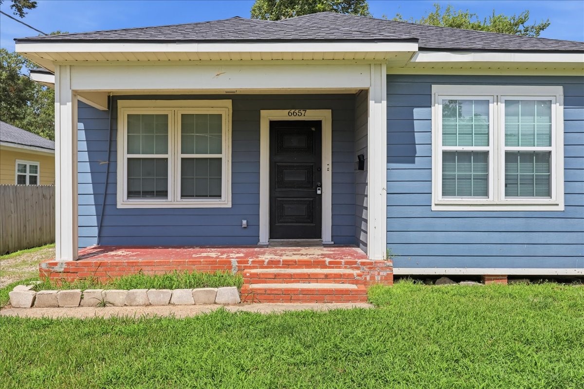 6657 Washington Street Property Photo 4