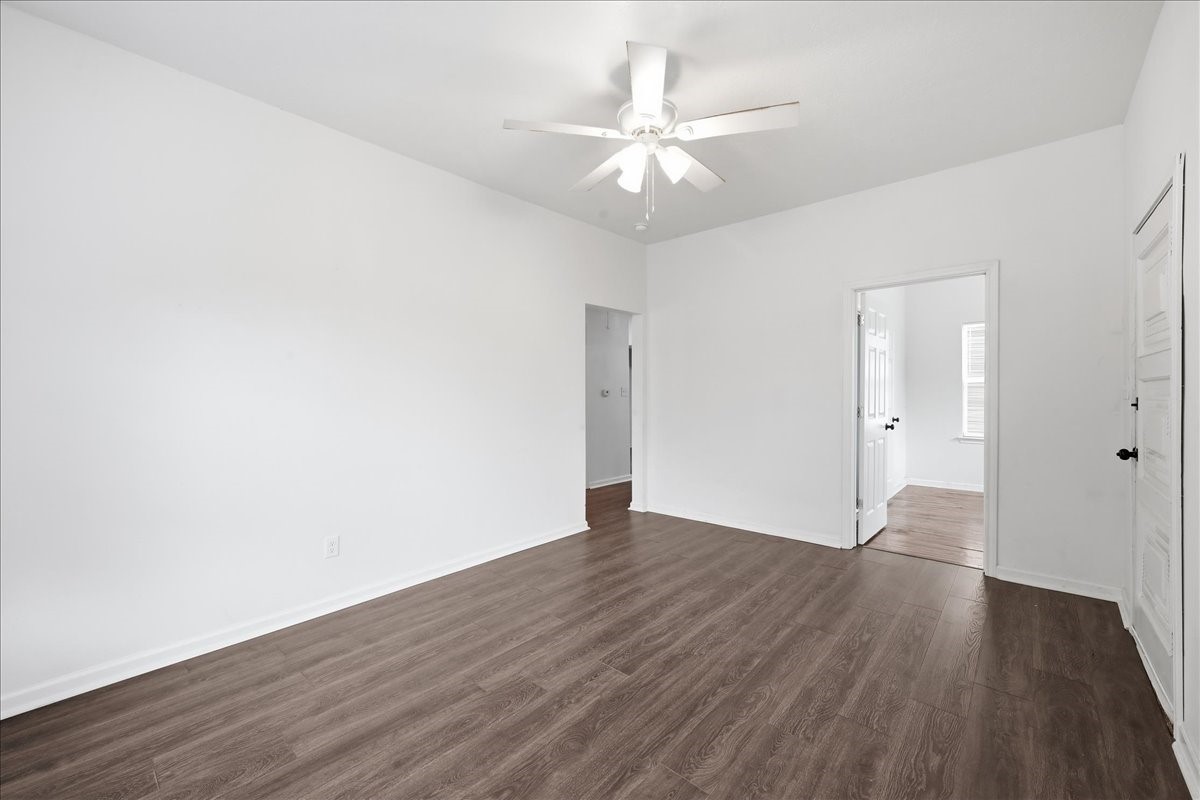 6657 Washington Street Property Photo 7