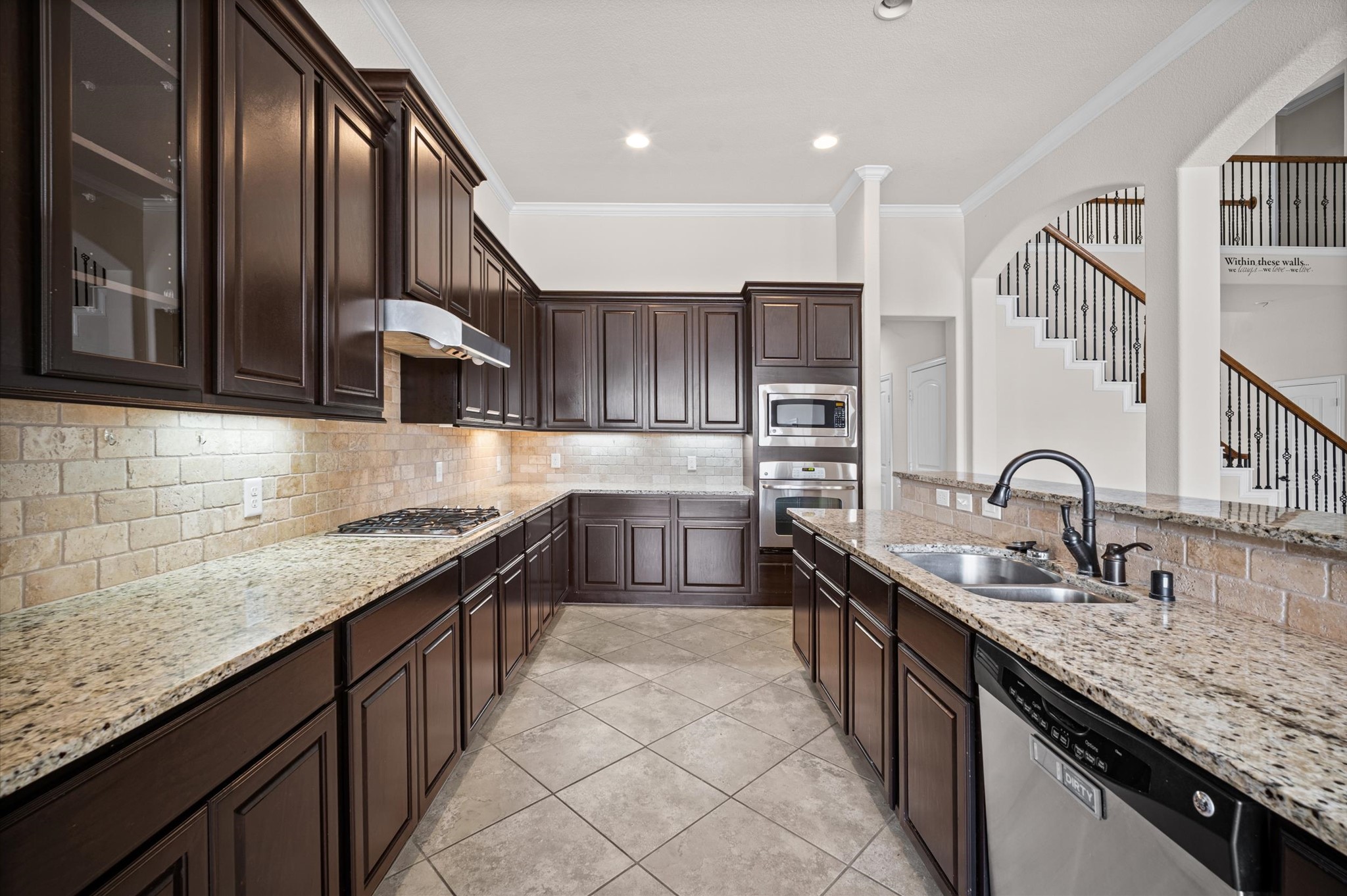26218 Rustic Woods Lane Property Photo 4